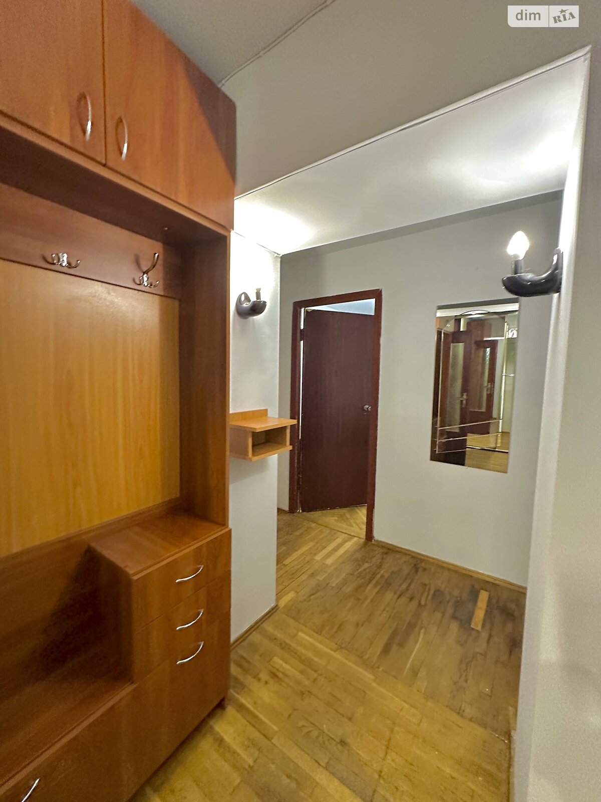 трехкомнатная квартира в Львове, район Лычаковский, на ул. Китайская 10 в аренду на долгий срок помесячно фото 1 трехкомнатная квартира в Львове, район Лычаковский, на ул. Китайская 10 в аренду на долгий срок помесячно фото 1