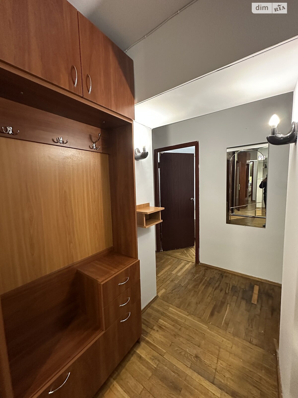 трехкомнатная квартира в Львове, район Лычаковский, на ул. Китайская 10 в аренду на долгий срок помесячно фото 1 трехкомнатная квартира в Львове, район Лычаковский, на ул. Китайская 10 в аренду на долгий срок помесячно фото 1