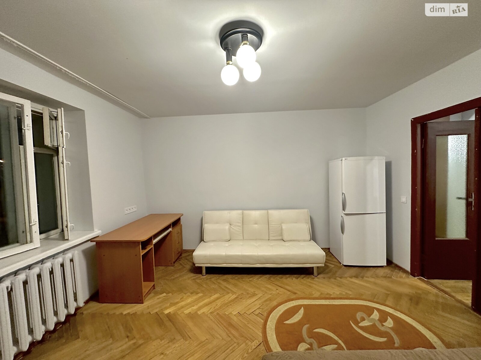 трехкомнатная квартира в Львове, район Лычаковский, на ул. Китайская 10 в аренду на долгий срок помесячно фото 1 трехкомнатная квартира в Львове, район Лычаковский, на ул. Китайская 10 в аренду на долгий срок помесячно фото 1