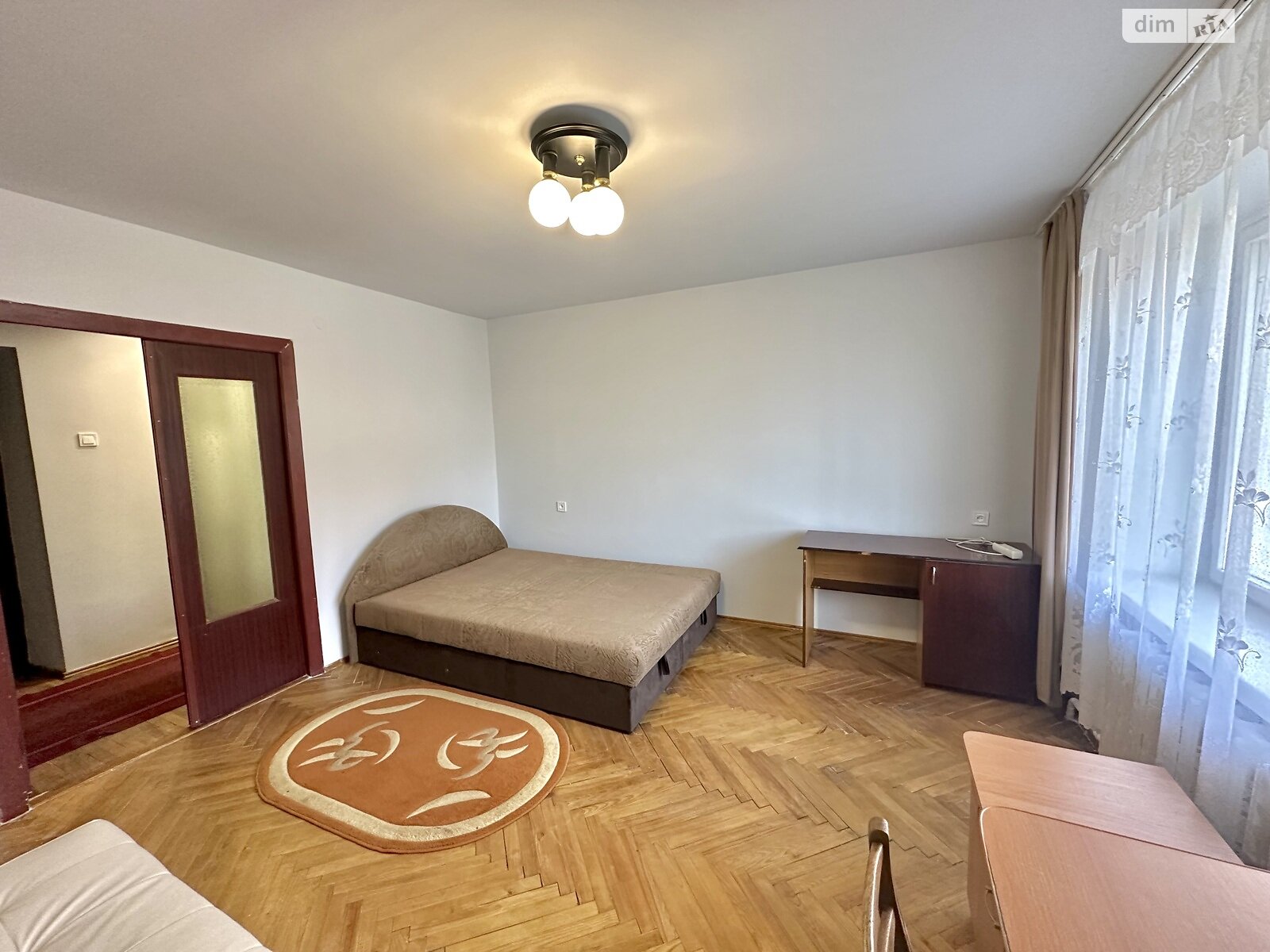 трехкомнатная квартира в Львове, район Лычаковский, на ул. Китайская 10 в аренду на долгий срок помесячно фото 1 трехкомнатная квартира в Львове, район Лычаковский, на ул. Китайская 10 в аренду на долгий срок помесячно фото 1