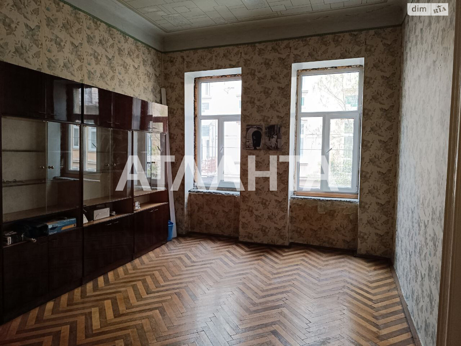 трикімнатна квартира в Львові, район Личаківський, на вул. Тарнавського Генерала в довготривалу оренду помісячно фото 1 трикімнатна квартира в Львові, район Личаківський, на вул. Тарнавського Генерала в довготривалу оренду помісячно фото 1