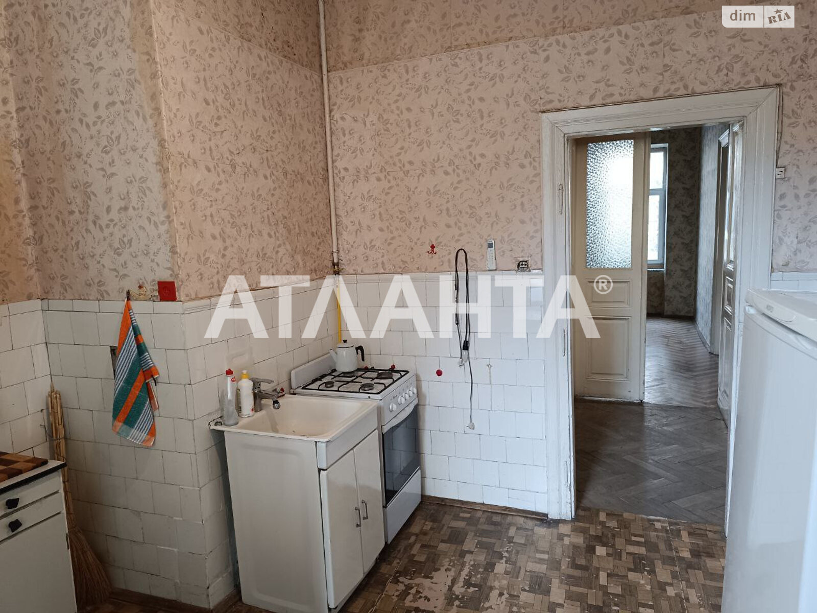 трикімнатна квартира в Львові, район Личаківський, на вул. Тарнавського Генерала в довготривалу оренду помісячно фото 1 трикімнатна квартира в Львові, район Личаківський, на вул. Тарнавського Генерала в довготривалу оренду помісячно фото 1