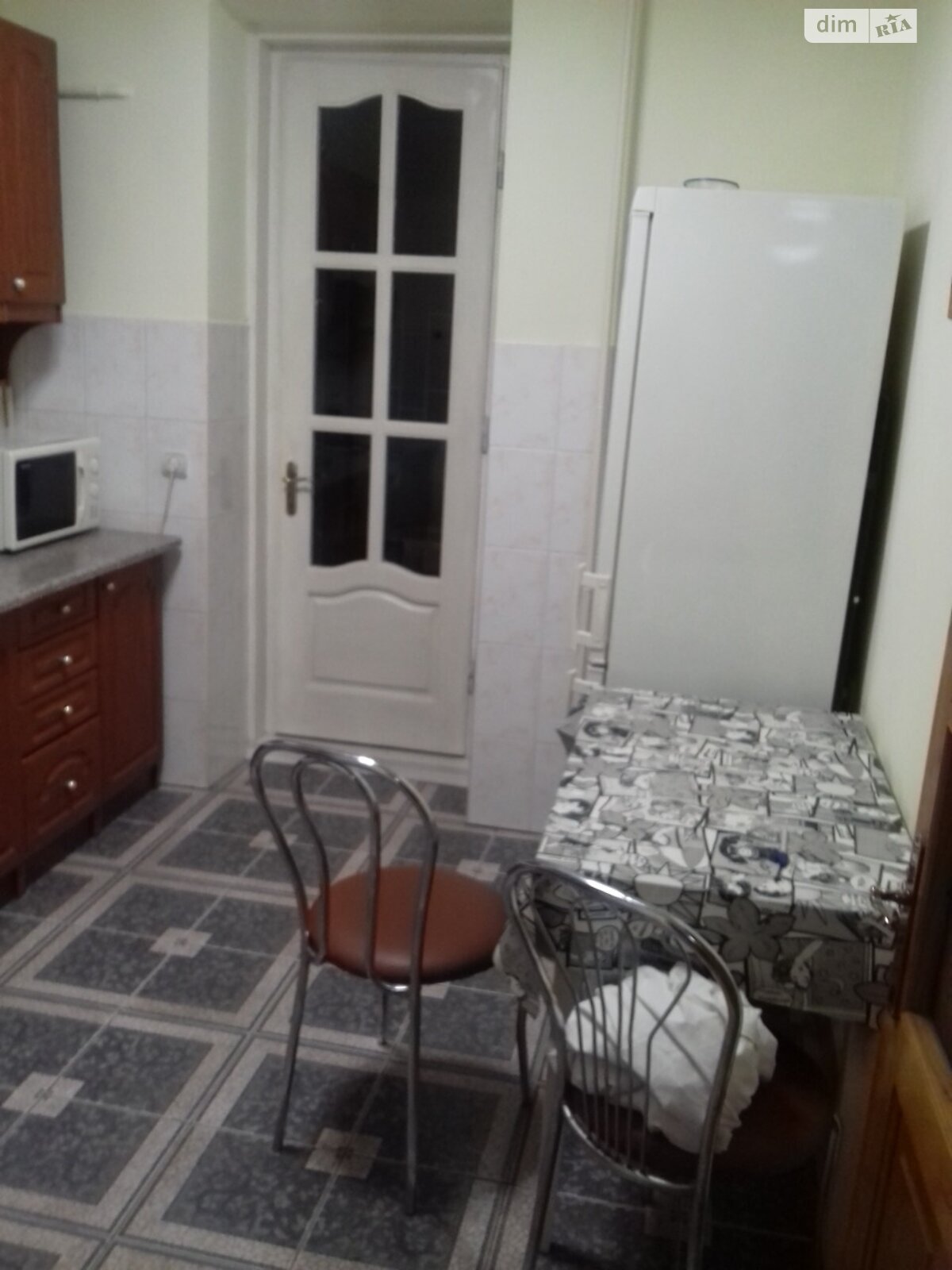 однокімнатна квартира в Львові, район Майорівка, на вул. Ярошинської 4 в довготривалу оренду помісячно фото 1 однокімнатна квартира в Львові, район Майорівка, на вул. Ярошинської 4 в довготривалу оренду помісячно фото 1
