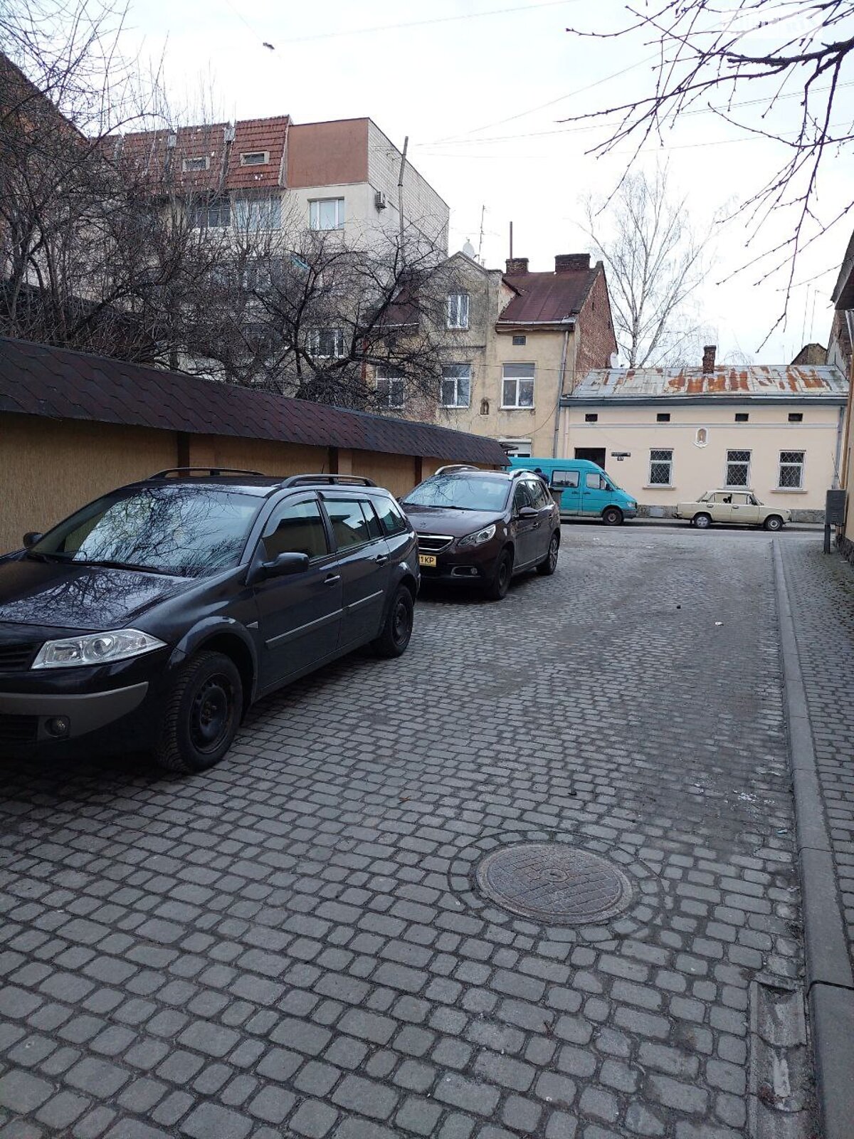 двокімнатна квартира в Львові, на вул. Міхновських Братів 37 в довготривалу оренду помісячно фото 1