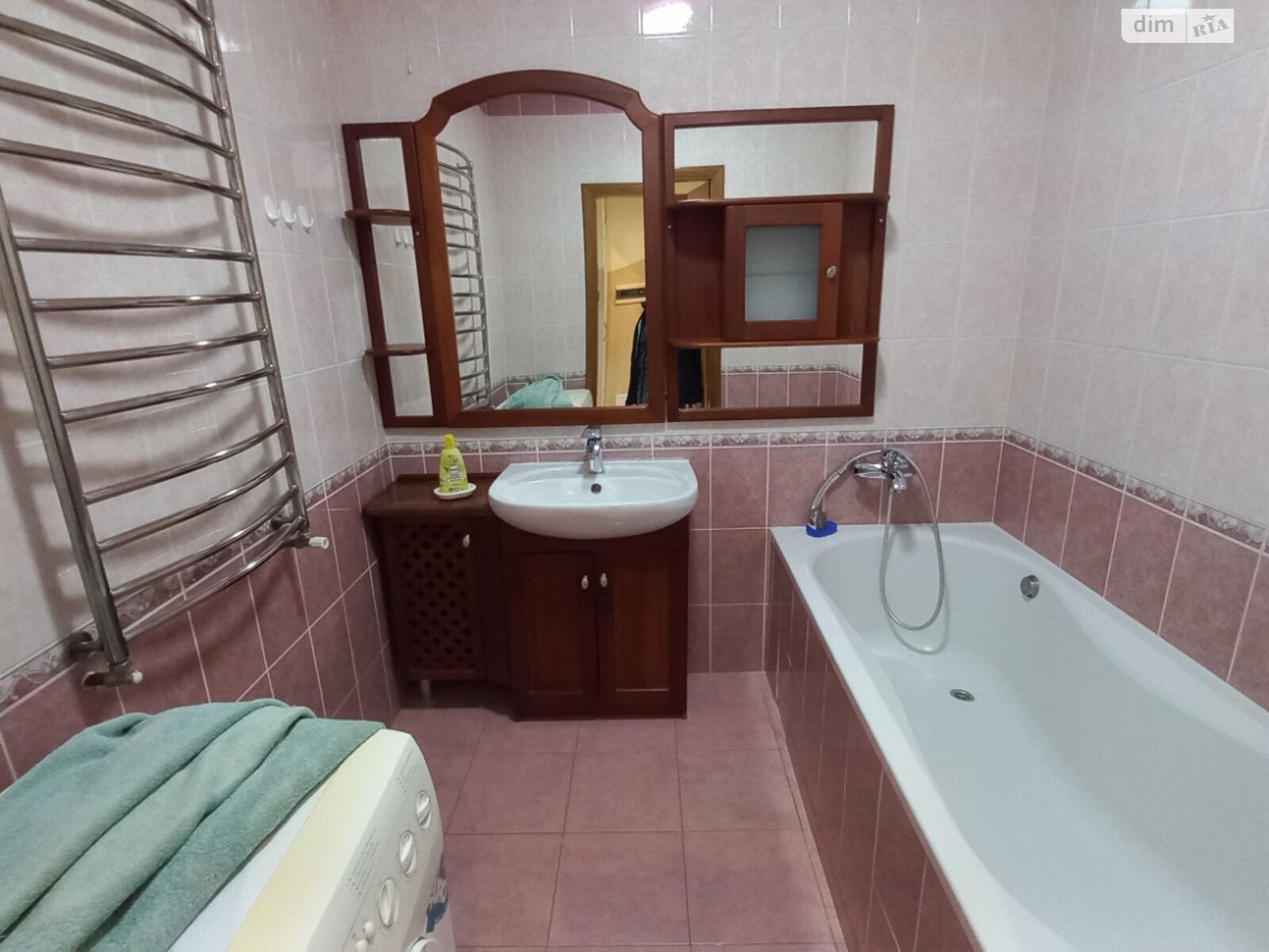 двухкомнатная квартира в Львове, район Научная, на ул. Троллейбусная в аренду на долгий срок помесячно фото 1 двухкомнатная квартира в Львове, район Научная, на ул. Троллейбусная в аренду на долгий срок помесячно фото 1