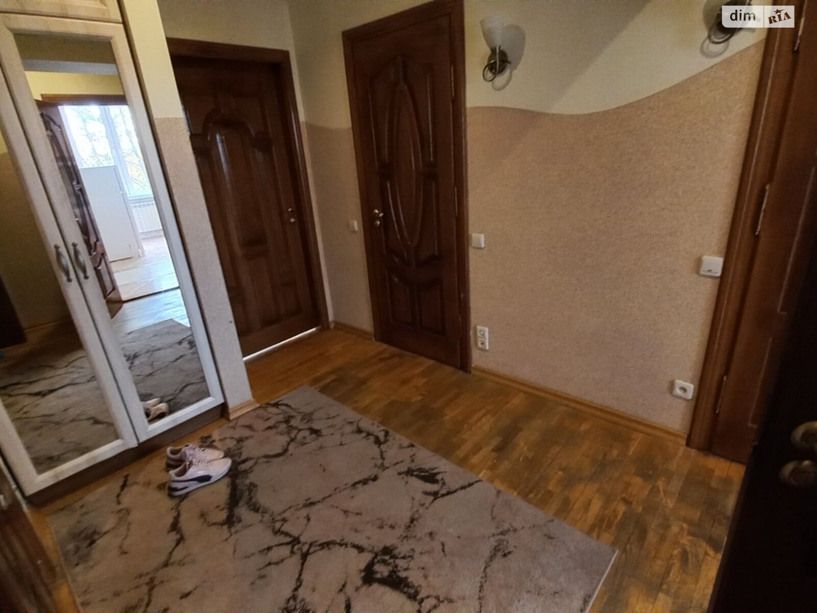 двухкомнатная квартира в Львове, район Научная, на ул. Троллейбусная в аренду на долгий срок помесячно фото 1 двухкомнатная квартира в Львове, район Научная, на ул. Троллейбусная в аренду на долгий срок помесячно фото 1