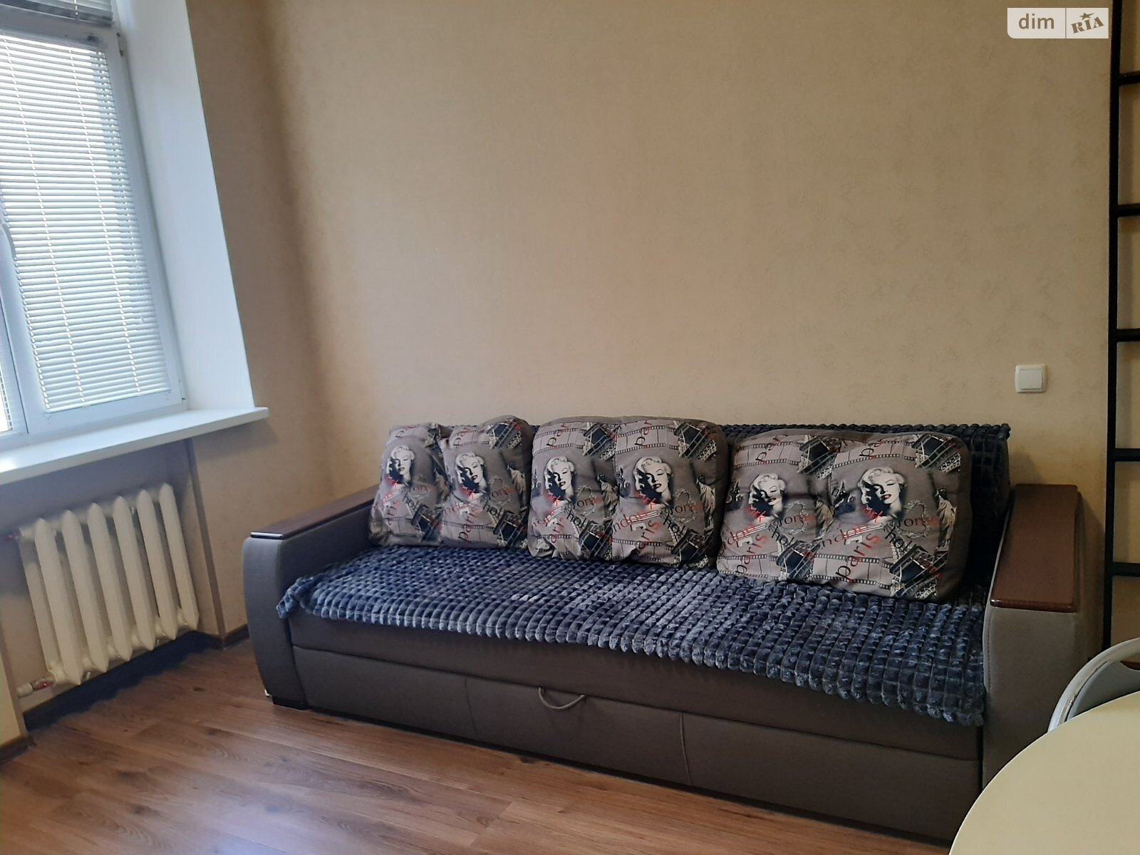 трикімнатна квартира з меблями в Львові, на вул. Наукова 10 в довготривалу оренду помісячно фото 1 трикімнатна квартира з меблями в Львові, на вул. Наукова 10 в довготривалу оренду помісячно фото 1