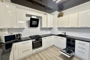 трехкомнатная квартира в Львове, район Новый Львов, на ул. Стуса Василия 22А в аренду на долгий срок помесячно фото 2