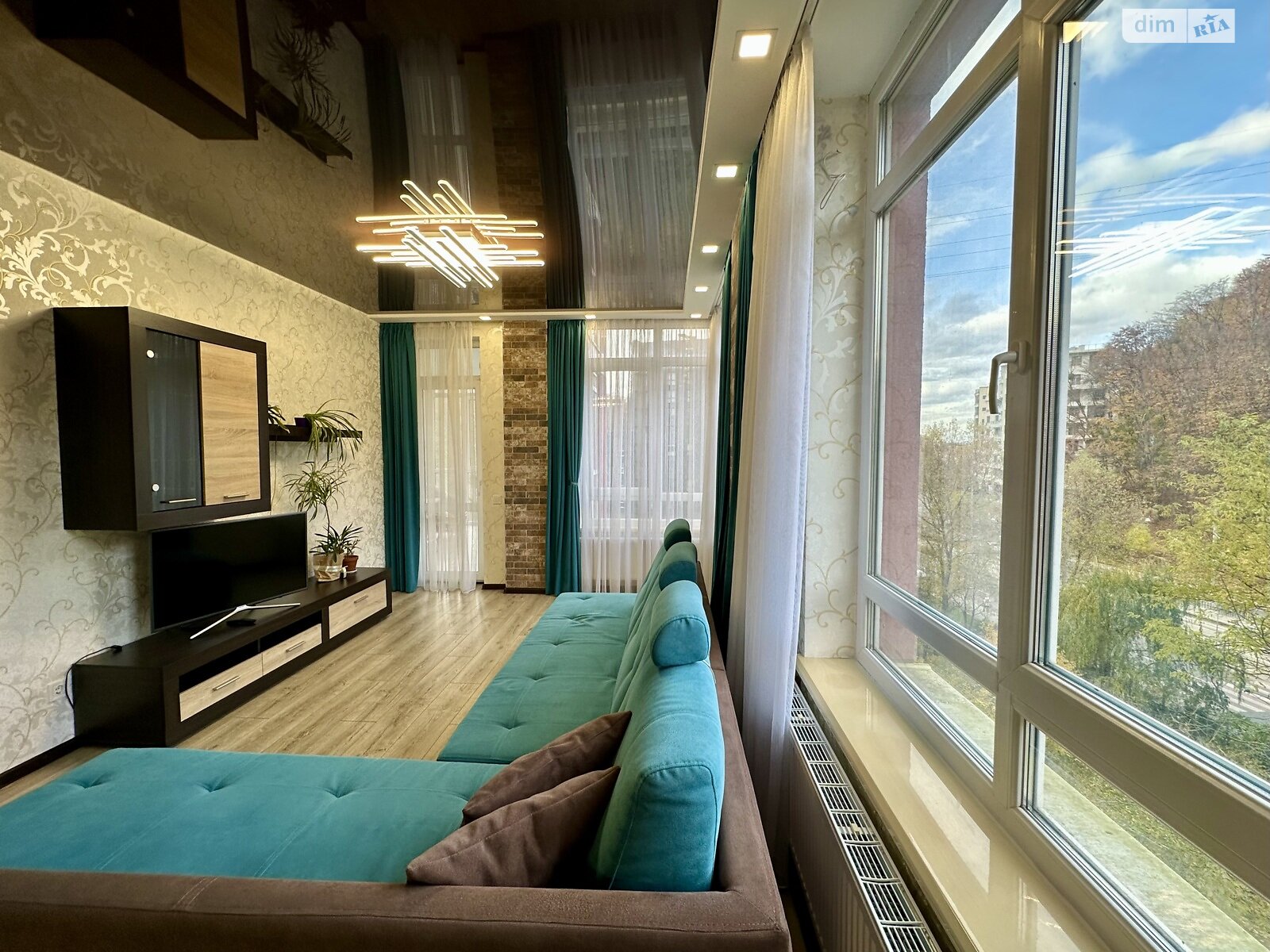 трехкомнатная квартира в Львове, район Новый Львов, на ул. Стуса Василия 22А в аренду на долгий срок помесячно фото 1