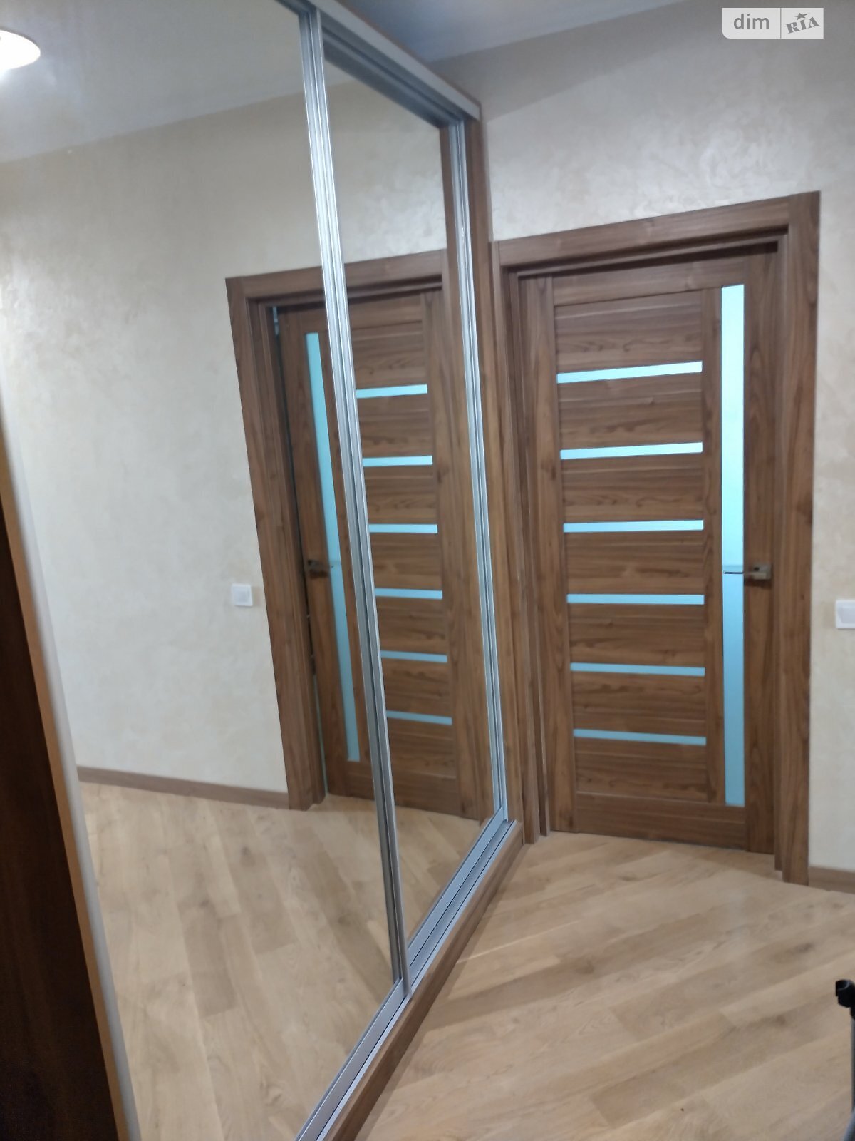 двокімнатна квартира в Львові, район Новий Львів, на вул. Угорська 12 в довготривалу оренду помісячно фото 1 двокімнатна квартира в Львові, район Новий Львів, на вул. Угорська 12 в довготривалу оренду помісячно фото 1
