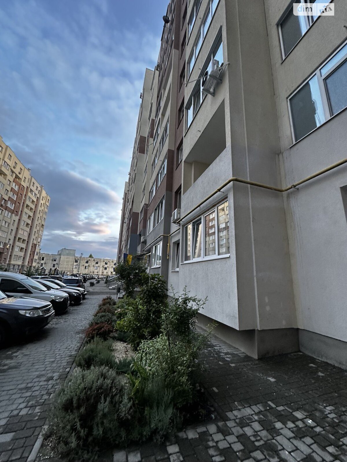 двокімнатна квартира з ремонтом в Львові, район Новий Львів, на вул. Угорська 14Г в довготривалу оренду помісячно фото 1 двокімнатна квартира з ремонтом в Львові, район Новий Львів, на вул. Угорська 14Г в довготривалу оренду помісячно фото 1