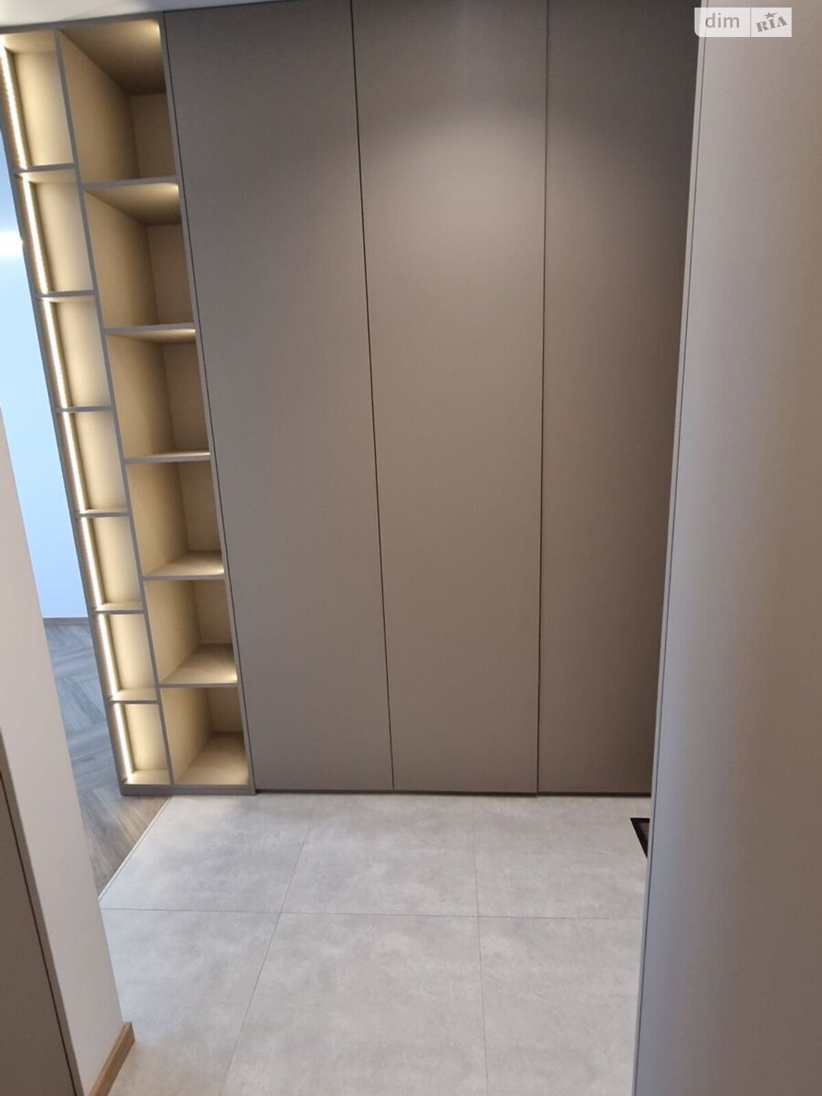 однокімнатна квартира в Львові, район Новий Львів, на вул. Угорська 12 в довготривалу оренду помісячно фото 1 однокімнатна квартира в Львові, район Новий Львів, на вул. Угорська 12 в довготривалу оренду помісячно фото 1