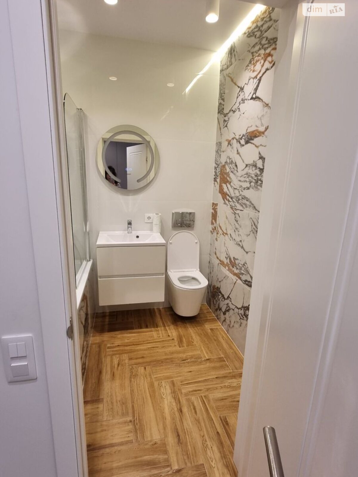 однокімнатна квартира в Львові, район Новий Львів, на вул. Угорська 12 в довготривалу оренду помісячно фото 1 однокімнатна квартира в Львові, район Новий Львів, на вул. Угорська 12 в довготривалу оренду помісячно фото 1