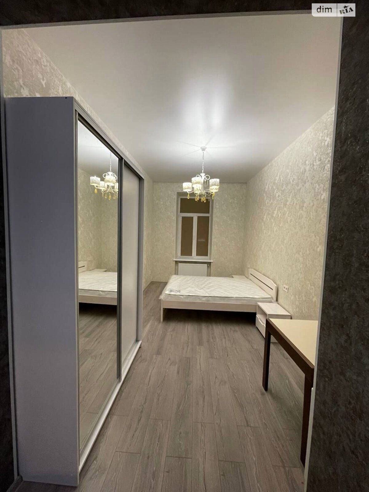 однокімнатна квартира в Львові, район Новий Світ, на пл. Берестейської унії 3 в довготривалу оренду помісячно фото 1