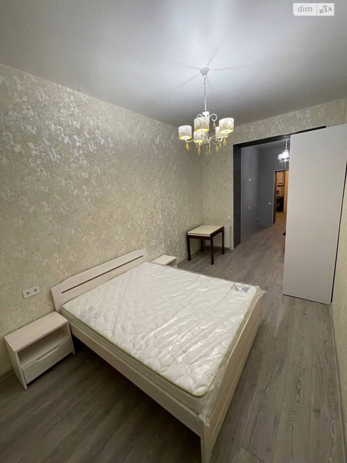 однокімнатна квартира в Львові, район Новий Світ, на пл. Берестейської унії 3 в довготривалу оренду помісячно фото 1