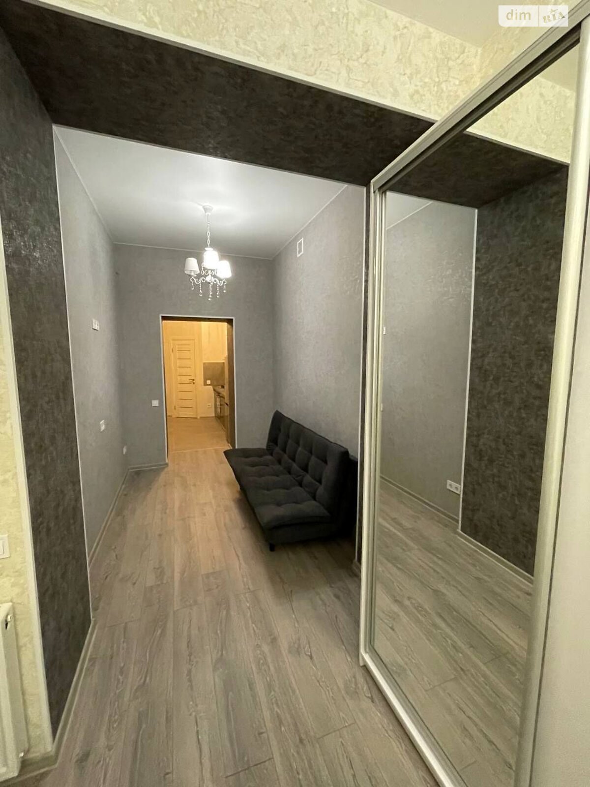 однокімнатна квартира в Львові, район Новий Світ, на пл. Берестейської унії 3 в довготривалу оренду помісячно фото 1