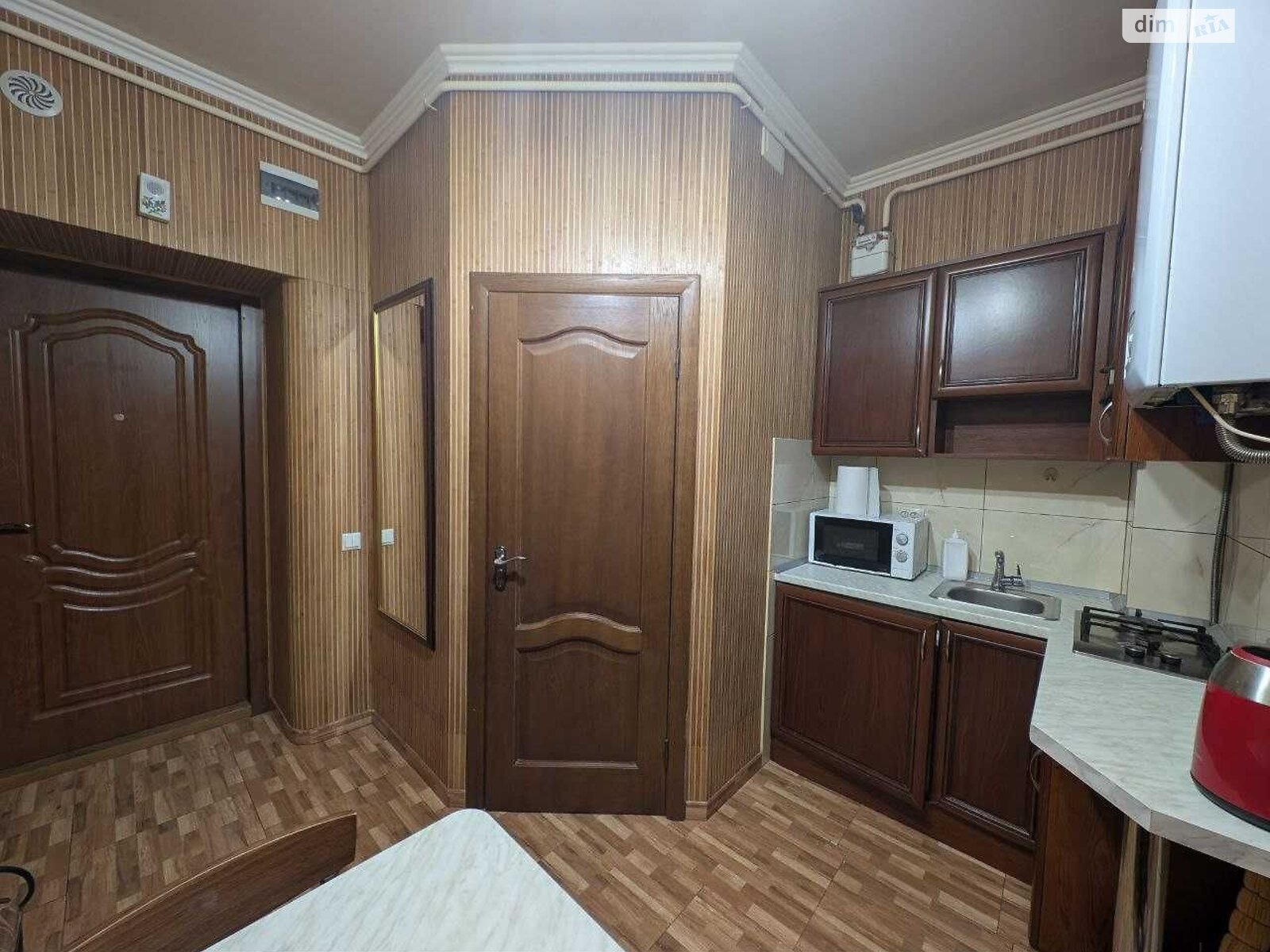 однокімнатна квартира з меблями в Львові, район Новий Світ, на вул. Генерала Тараса Чупринки в довготривалу оренду помісячно фото 1 однокімнатна квартира з меблями в Львові, район Новий Світ, на вул. Генерала Тараса Чупринки в довготривалу оренду помісячно фото 1