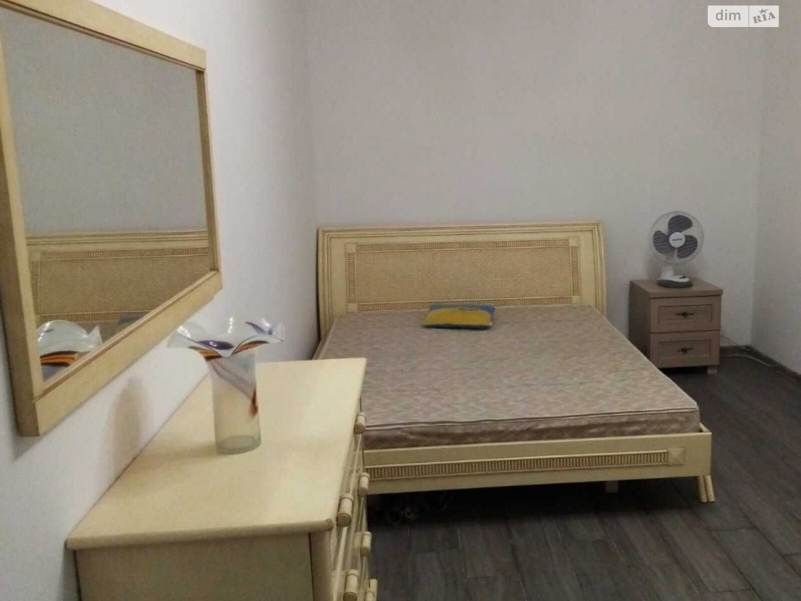 однокімнатна квартира в Львові, район Новий Світ, на вул. Горбачевського Івана в довготривалу оренду помісячно фото 1 однокімнатна квартира в Львові, район Новий Світ, на вул. Горбачевського Івана в довготривалу оренду помісячно фото 1