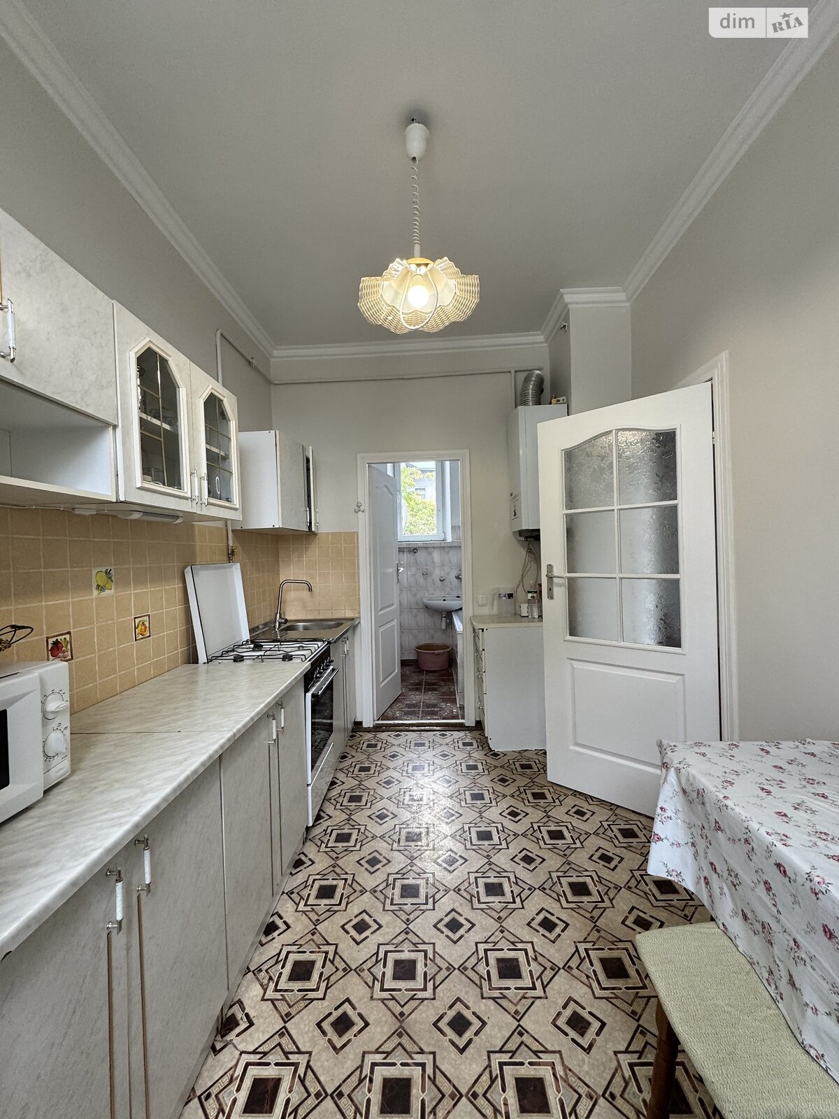 однокімнатна квартира в Львові, район Новий Світ, на вул. Кременецька, кв. 4 в довготривалу оренду помісячно фото 1