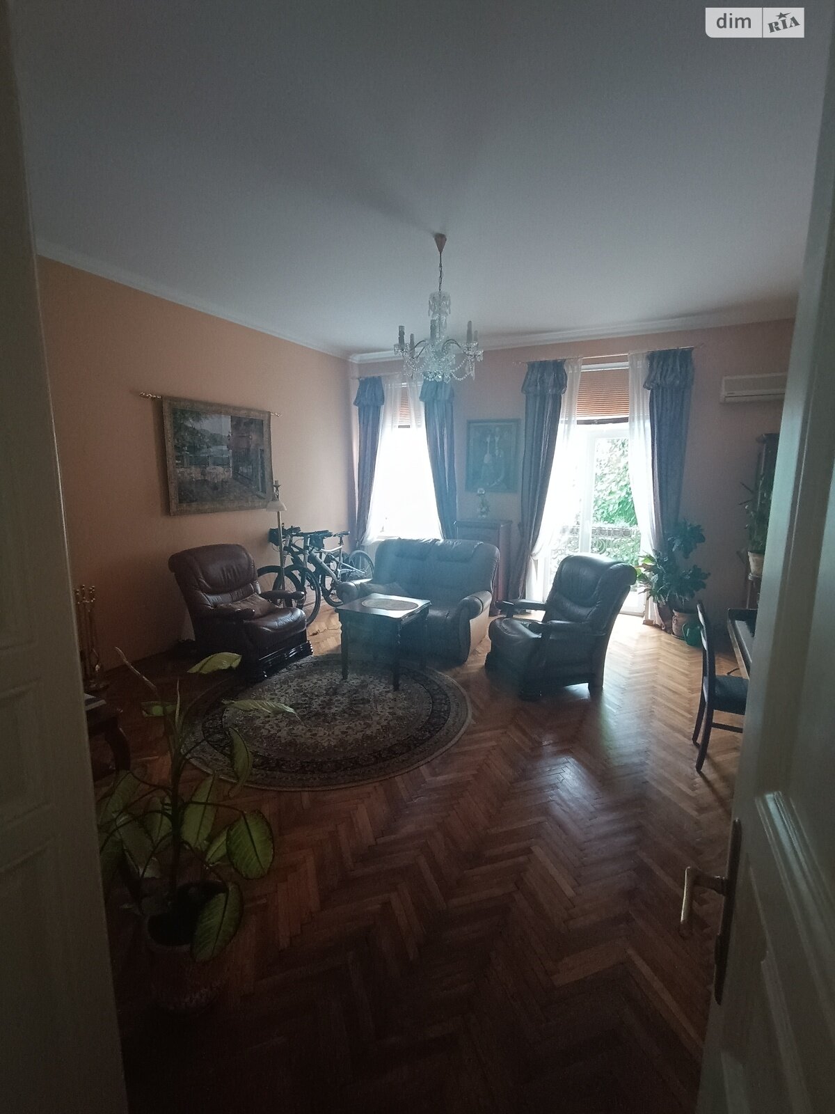 п`ятикімнатна квартира в Львові, район Новий Світ, на вул. Здоров’я в довготривалу оренду помісячно фото 1 п`ятикімнатна квартира в Львові, район Новий Світ, на вул. Здоров’я в довготривалу оренду помісячно фото 1