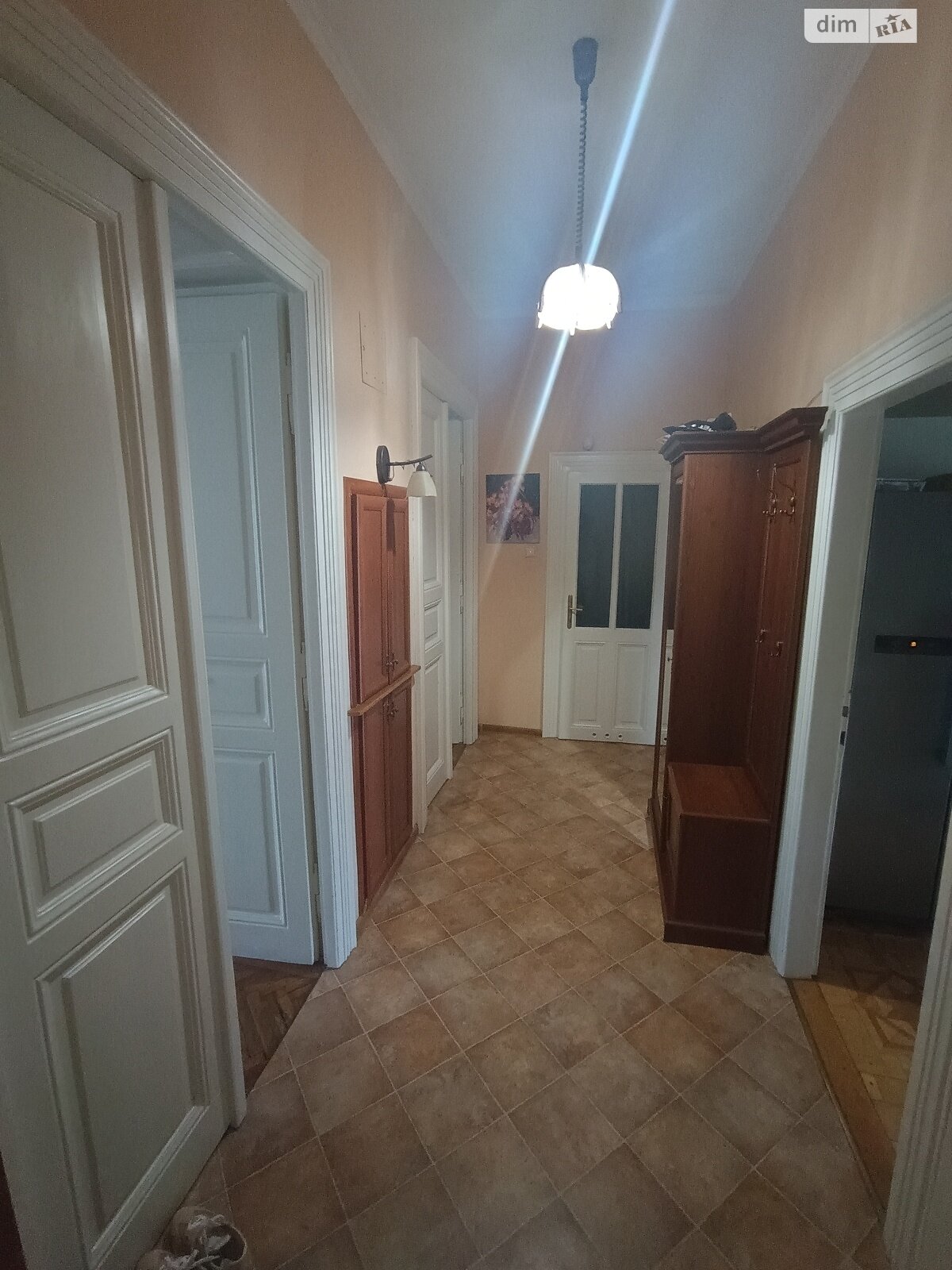 п`ятикімнатна квартира в Львові, район Новий Світ, на вул. Здоров’я в довготривалу оренду помісячно фото 1 п`ятикімнатна квартира в Львові, район Новий Світ, на вул. Здоров’я в довготривалу оренду помісячно фото 1