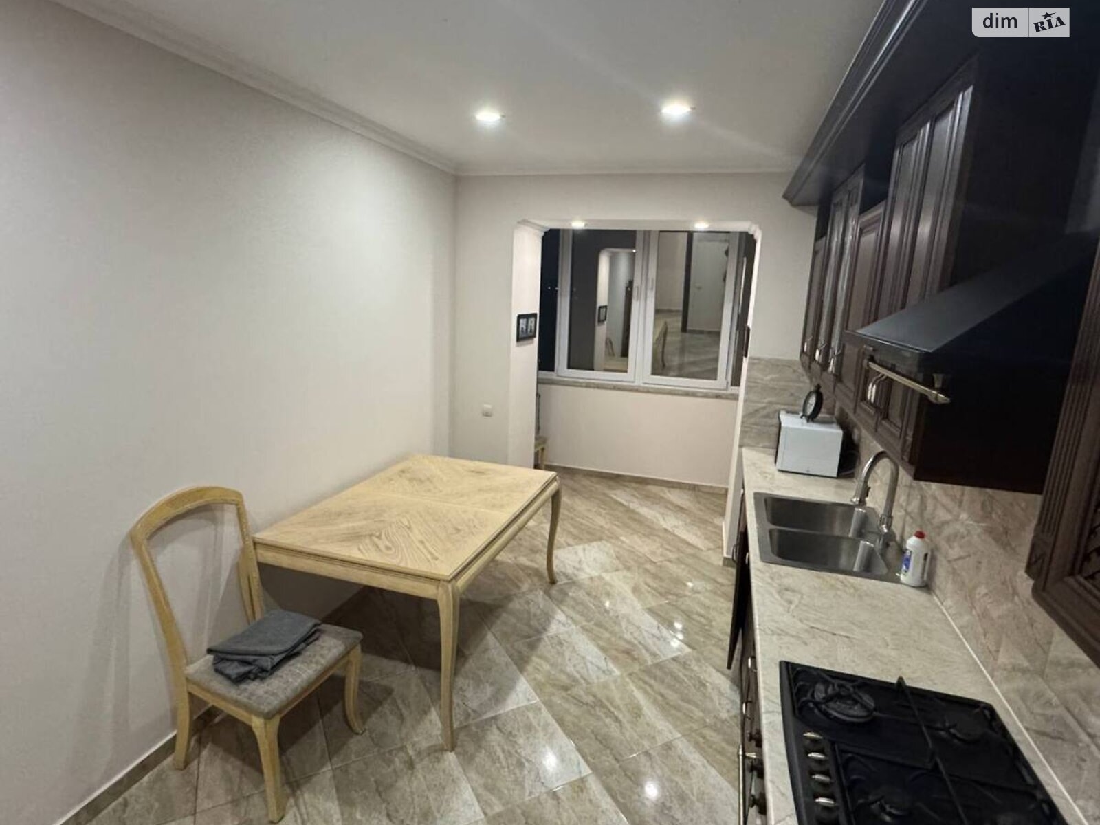 двокімнатна квартира в Львові, район Пасіки, на вул. Еммануїла Миська 15 в довготривалу оренду помісячно фото 1 двокімнатна квартира в Львові, район Пасіки, на вул. Еммануїла Миська 15 в довготривалу оренду помісячно фото 1