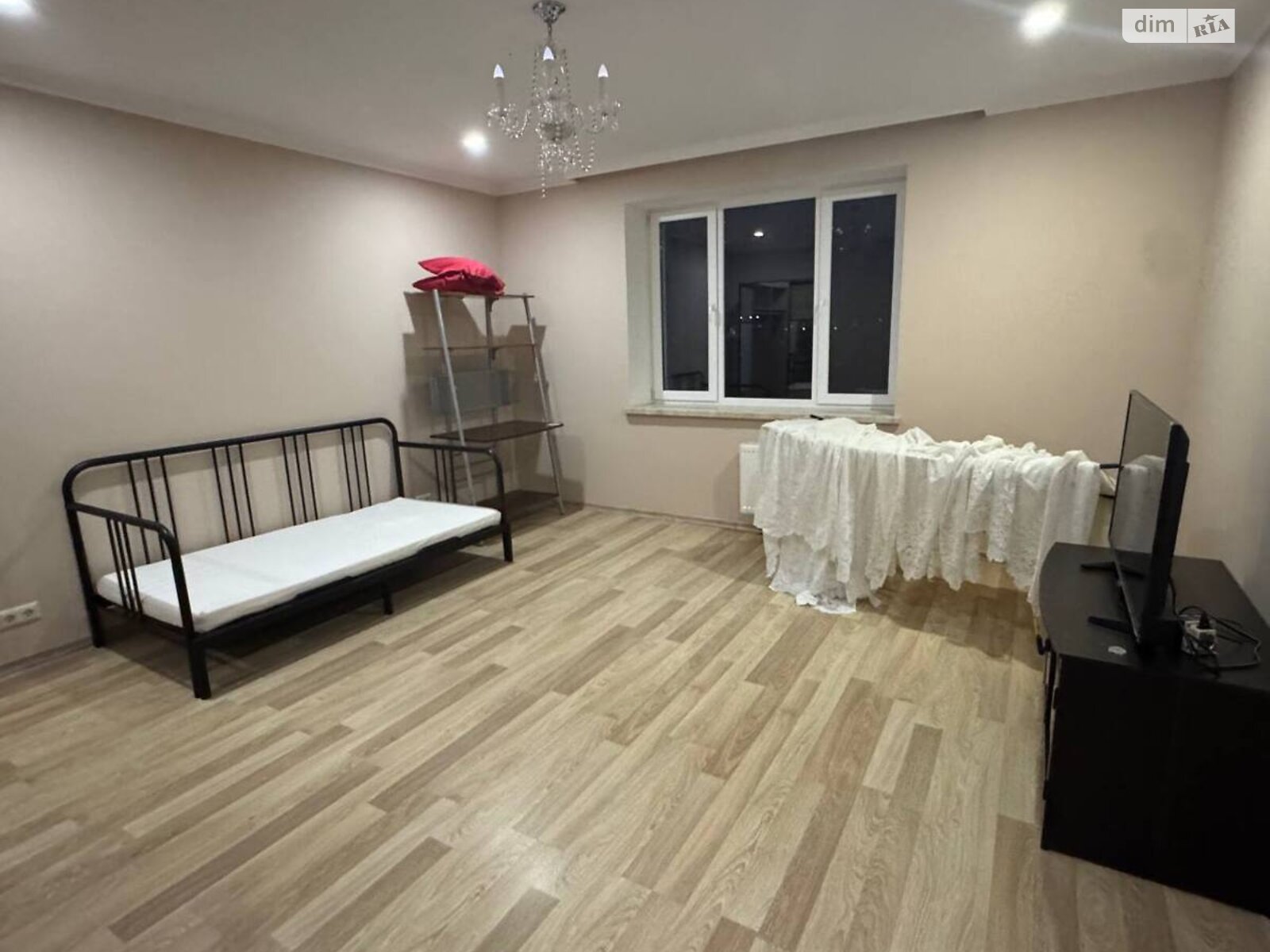 двокімнатна квартира в Львові, район Пасіки, на вул. Еммануїла Миська 15 в довготривалу оренду помісячно фото 1 двокімнатна квартира в Львові, район Пасіки, на вул. Еммануїла Миська 15 в довготривалу оренду помісячно фото 1