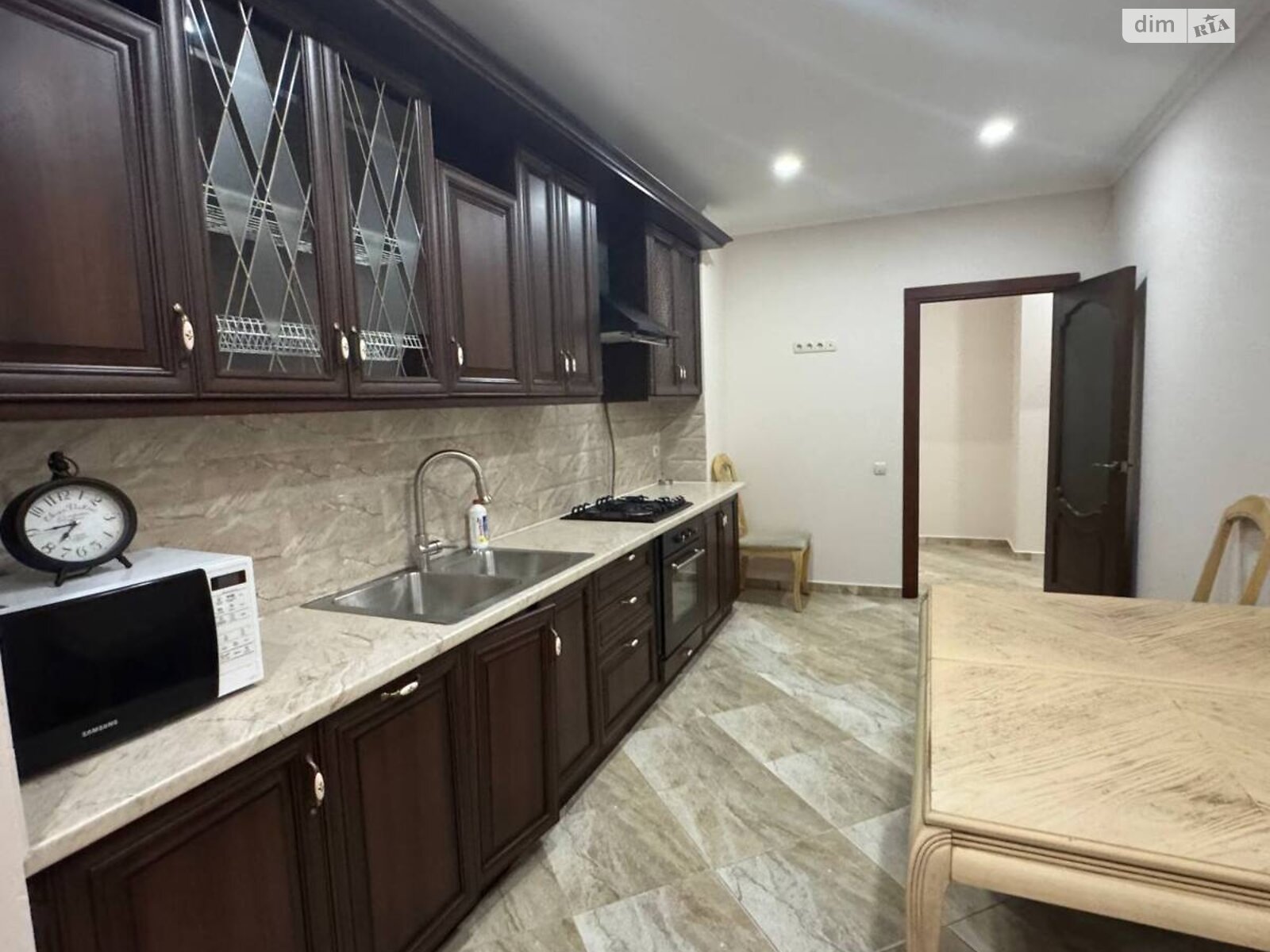 двокімнатна квартира в Львові, район Пасіки, на вул. Еммануїла Миська 15 в довготривалу оренду помісячно фото 1 двокімнатна квартира в Львові, район Пасіки, на вул. Еммануїла Миська 15 в довготривалу оренду помісячно фото 1