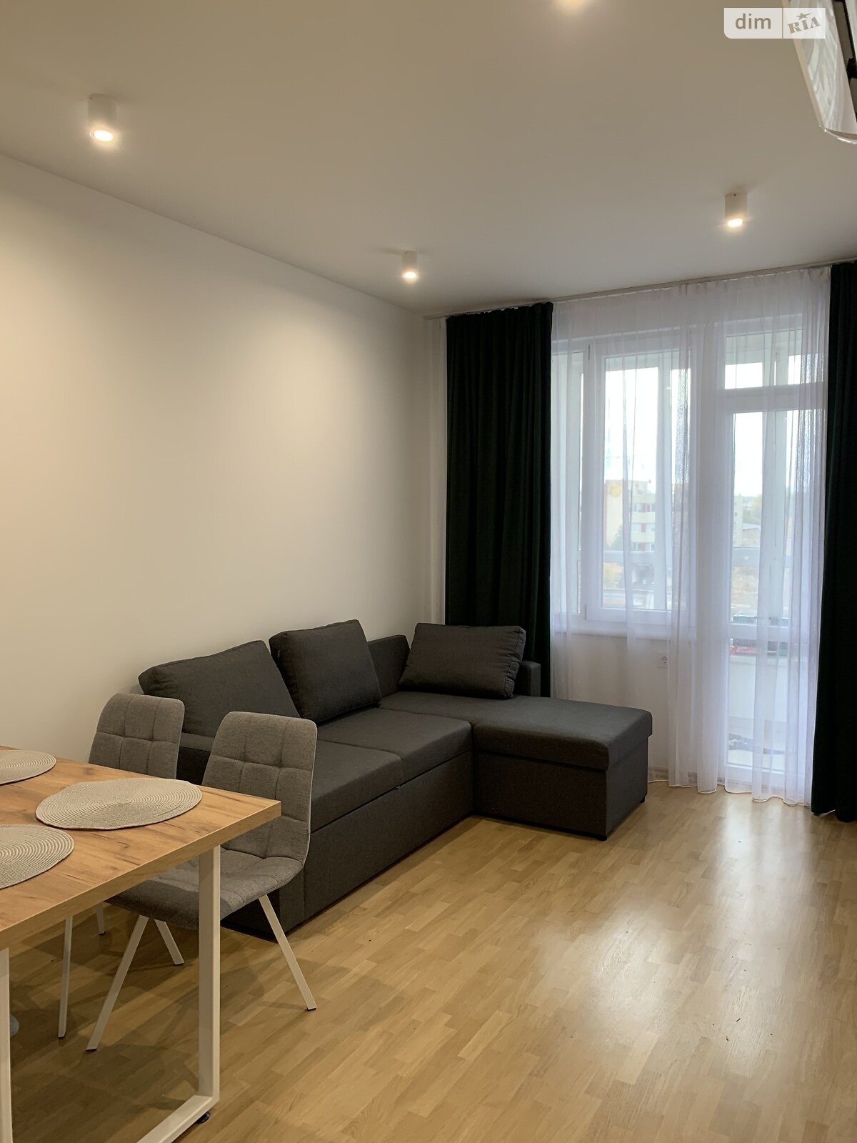 однокомнатная квартира в Львове, район Пасеки, на ул. Пимоненко Николая в аренду на долгий срок помесячно фото 1 однокомнатная квартира в Львове, район Пасеки, на ул. Пимоненко Николая в аренду на долгий срок помесячно фото 1