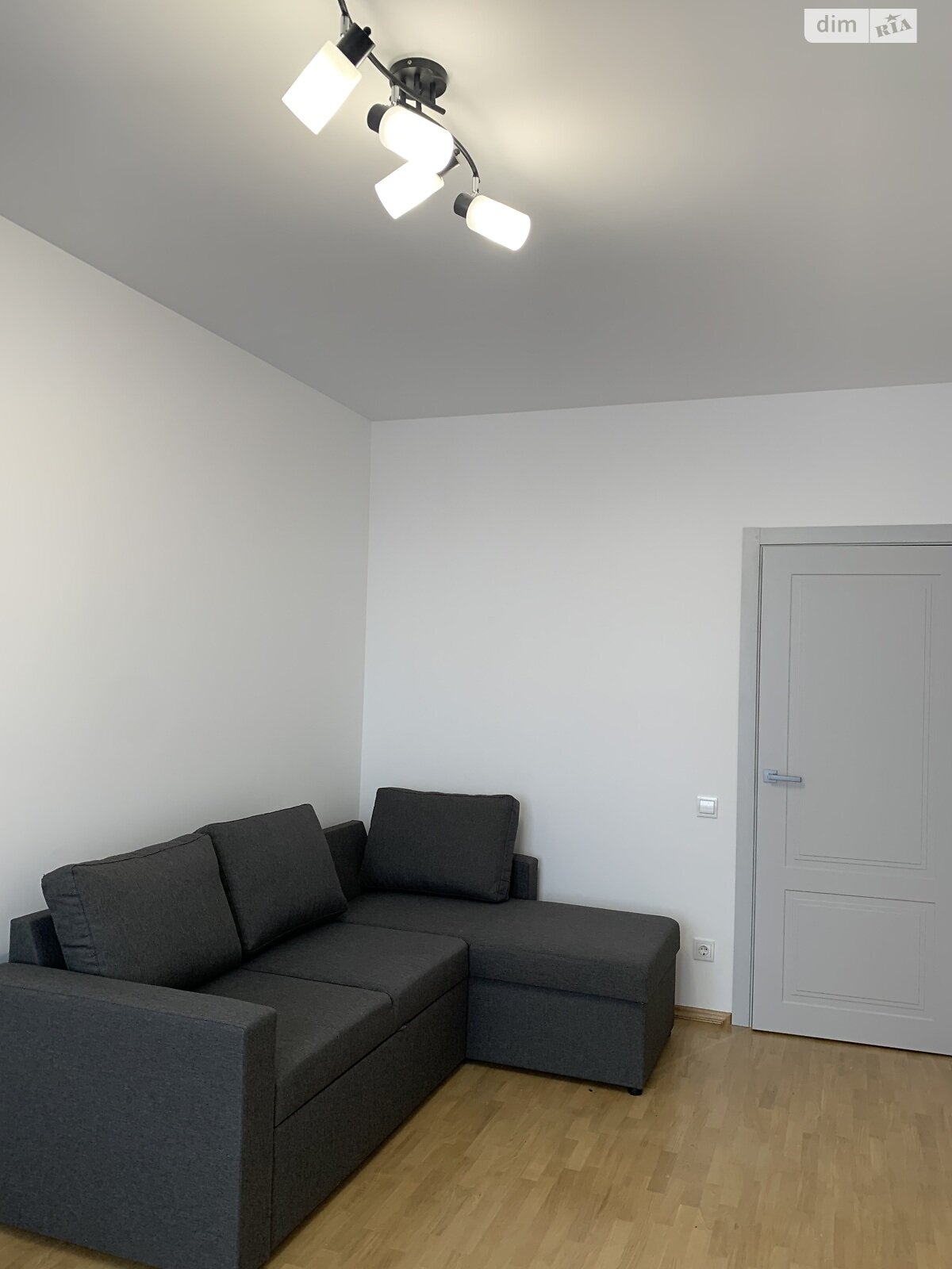 однокомнатная квартира в Львове, район Пасеки, на ул. Пимоненко Николая в аренду на долгий срок помесячно фото 1 однокомнатная квартира в Львове, район Пасеки, на ул. Пимоненко Николая в аренду на долгий срок помесячно фото 1