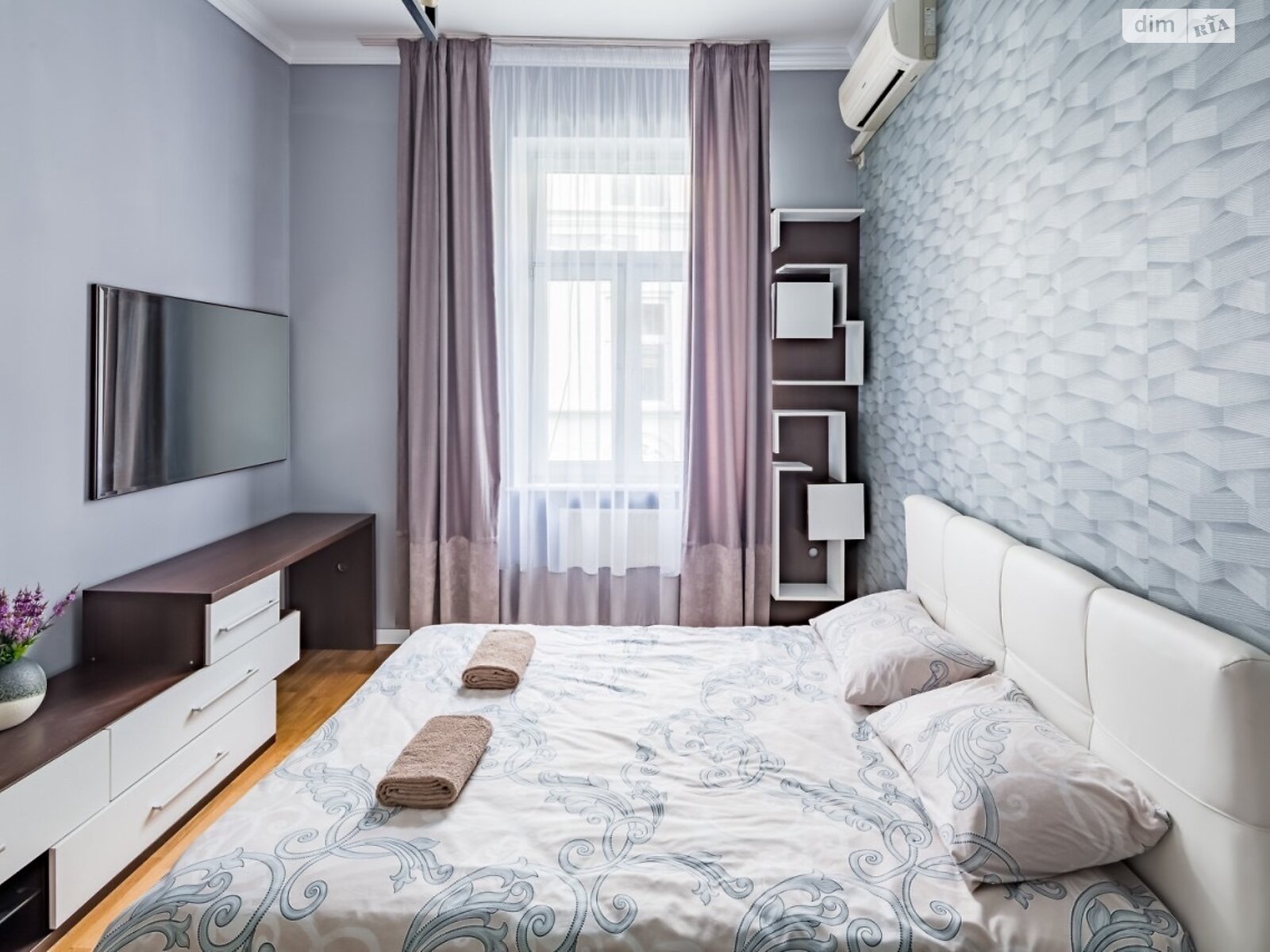 четырехкомнатная квартира в Львове, район Площадь Рынок, на ул. Гавришквича 2 в аренду на долгий срок помесячно фото 1 четырехкомнатная квартира в Львове, район Площадь Рынок, на ул. Гавришквича 2 в аренду на долгий срок помесячно фото 1