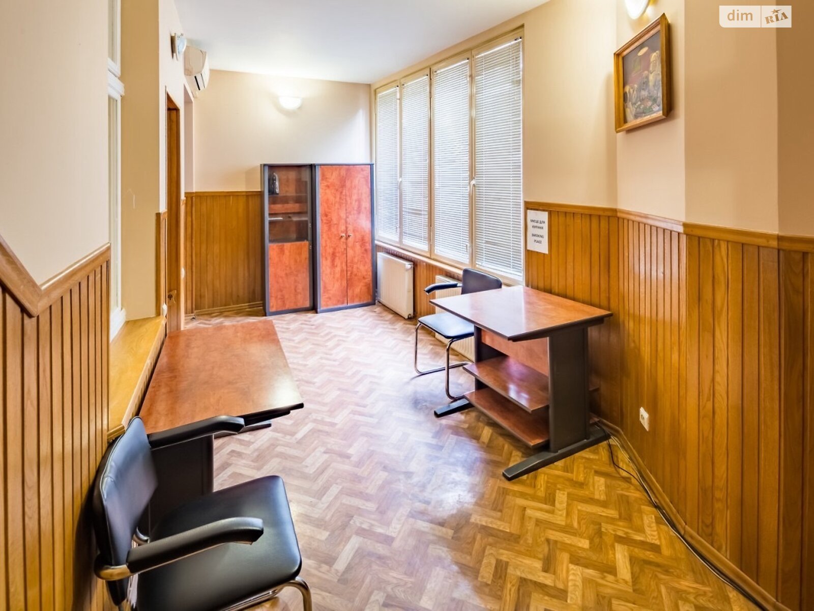 четырехкомнатная квартира в Львове, район Площадь Рынок, на ул. Гавришквича 2 в аренду на долгий срок помесячно фото 1 четырехкомнатная квартира в Львове, район Площадь Рынок, на ул. Гавришквича 2 в аренду на долгий срок помесячно фото 1