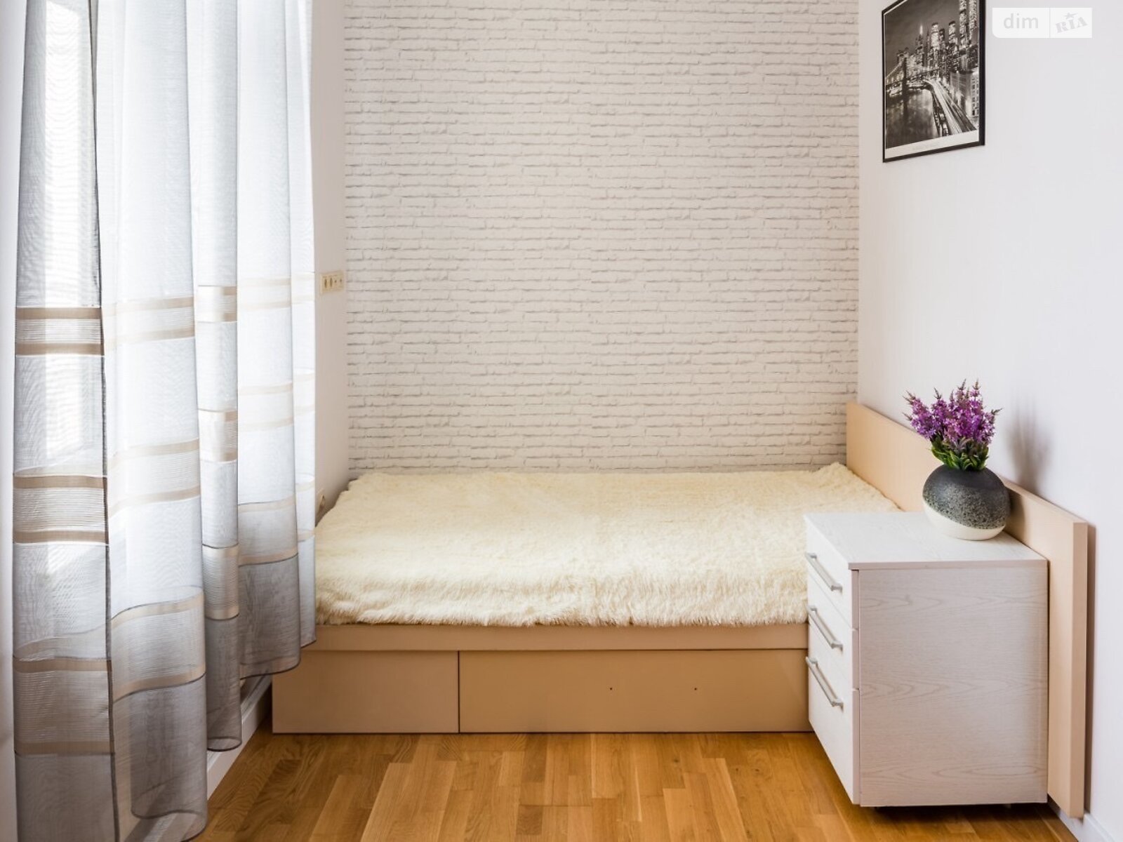 четырехкомнатная квартира в Львове, район Площадь Рынок, на ул. Гавришквича 2 в аренду на долгий срок помесячно фото 1 четырехкомнатная квартира в Львове, район Площадь Рынок, на ул. Гавришквича 2 в аренду на долгий срок помесячно фото 1