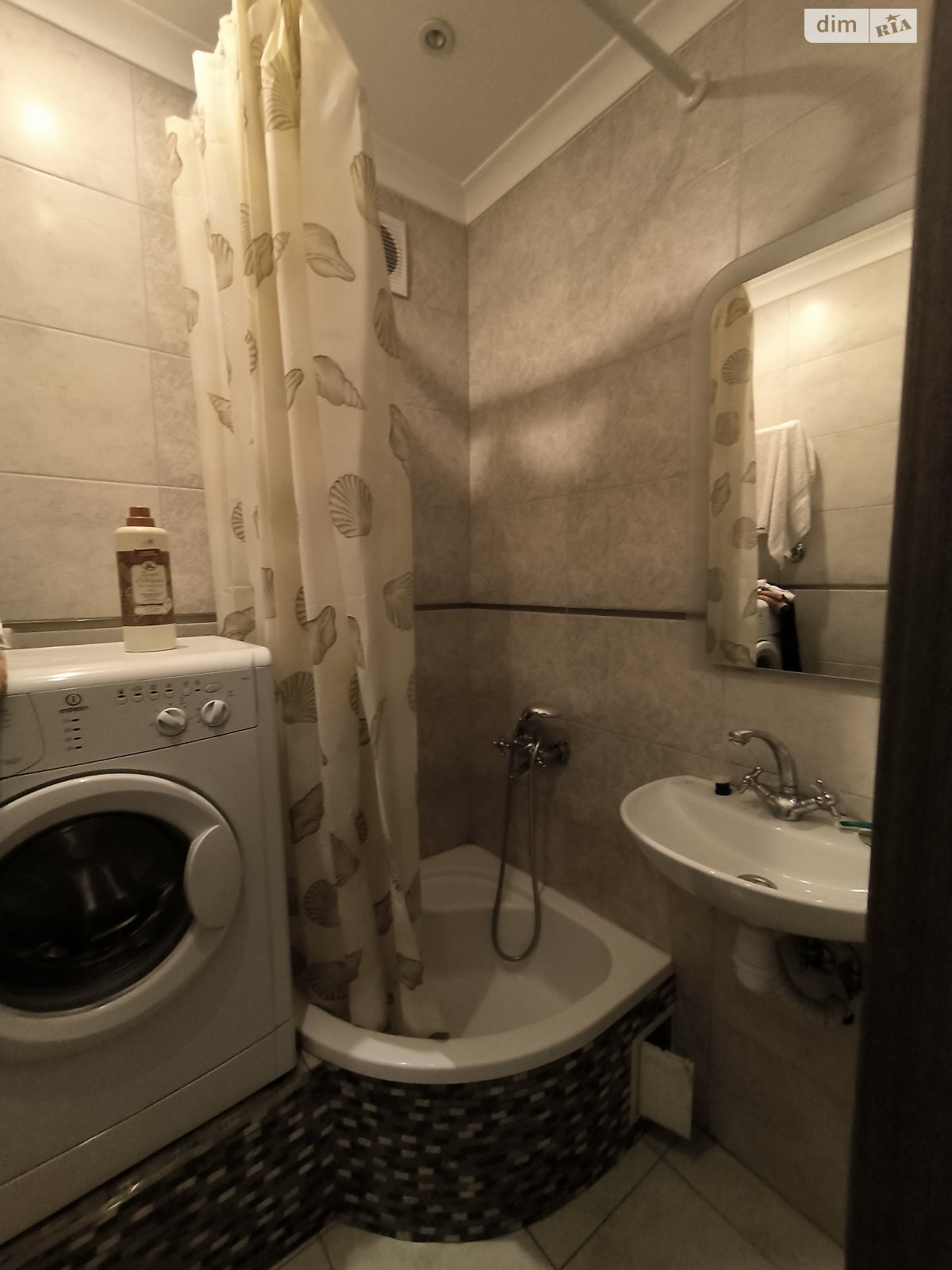 двухкомнатная квартира в Львове, район Площадь Рынок, на пл. Князя Ярослава Осмомысла в аренду на долгий срок помесячно фото 1