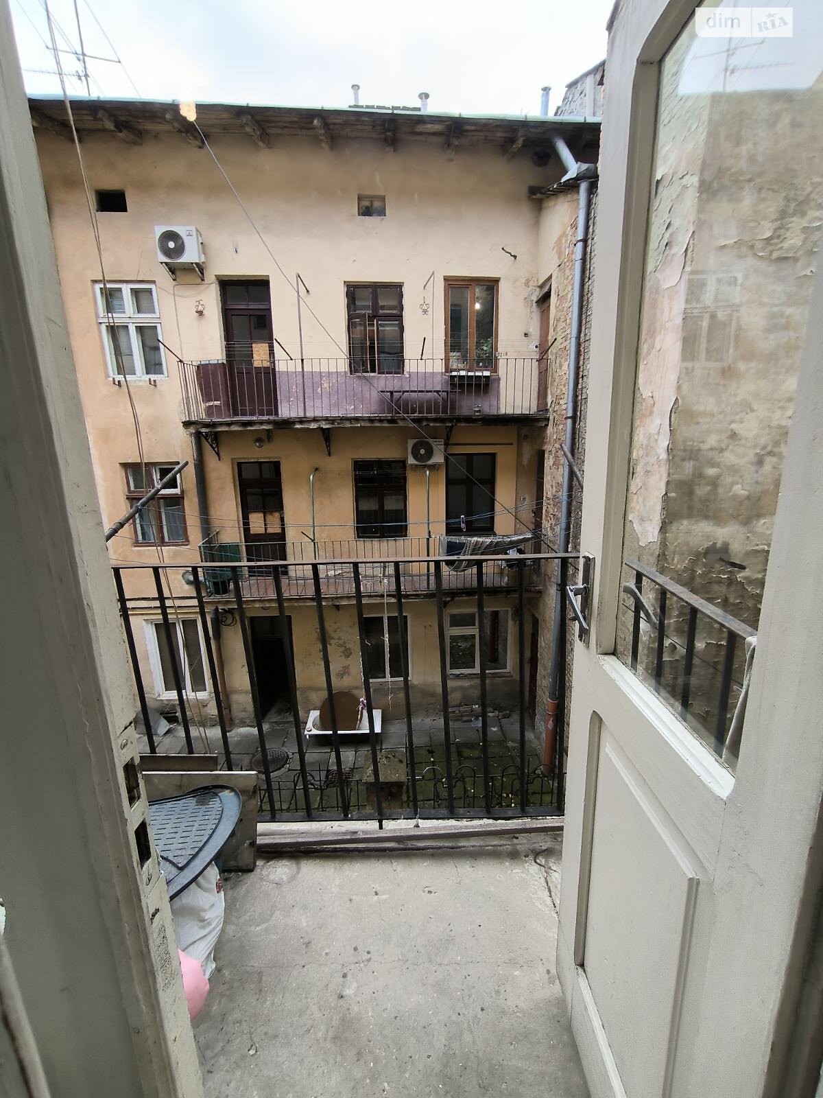 двухкомнатная квартира в Львове, район Площадь Рынок, на пл. Князя Ярослава Осмомысла в аренду на долгий срок помесячно фото 1