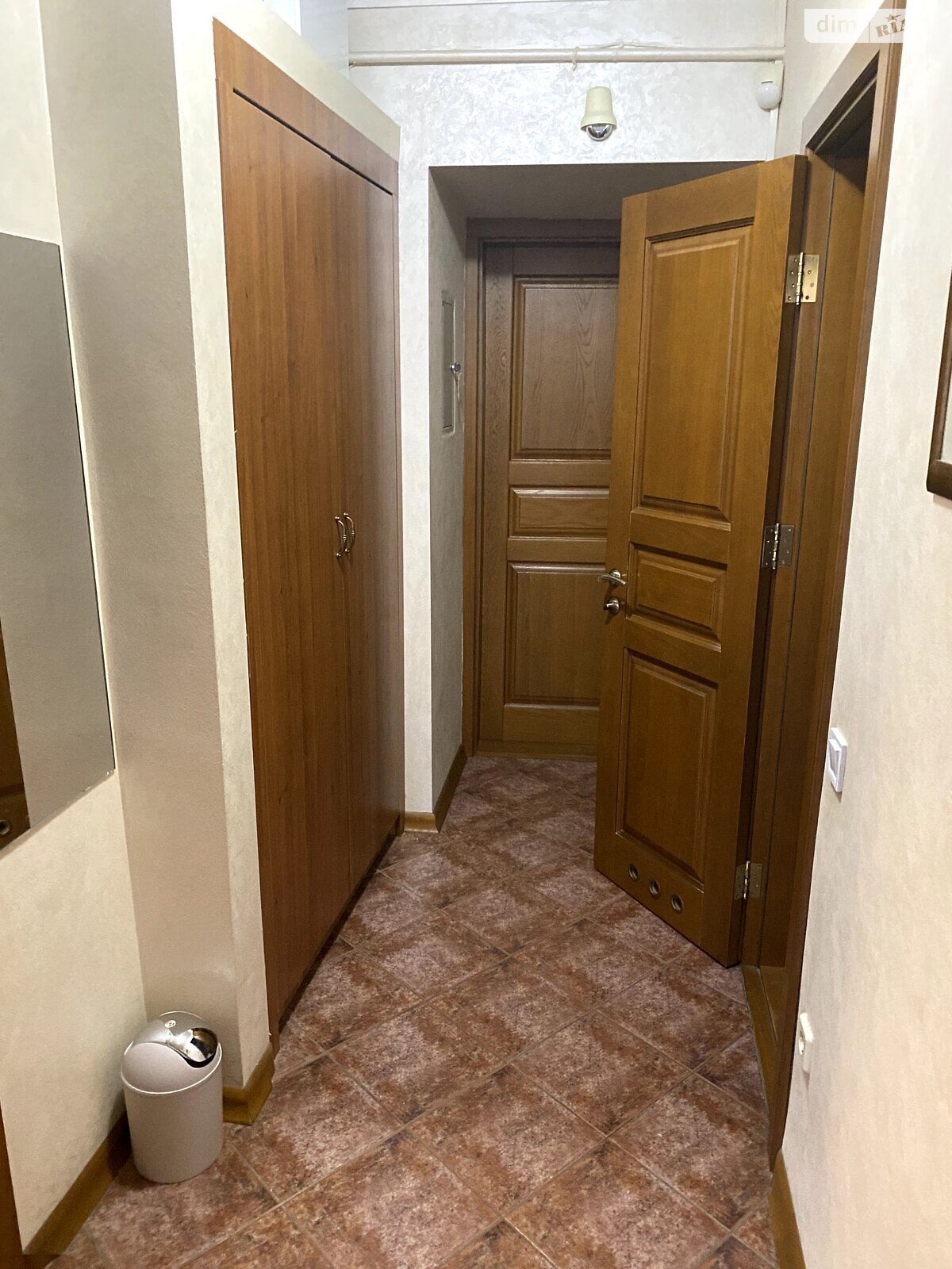 двокімнатна квартира в Львові, район Площа Ринок, на вул. Підвальна 3 в довготривалу оренду помісячно фото 1 двокімнатна квартира в Львові, район Площа Ринок, на вул. Підвальна 3 в довготривалу оренду помісячно фото 1