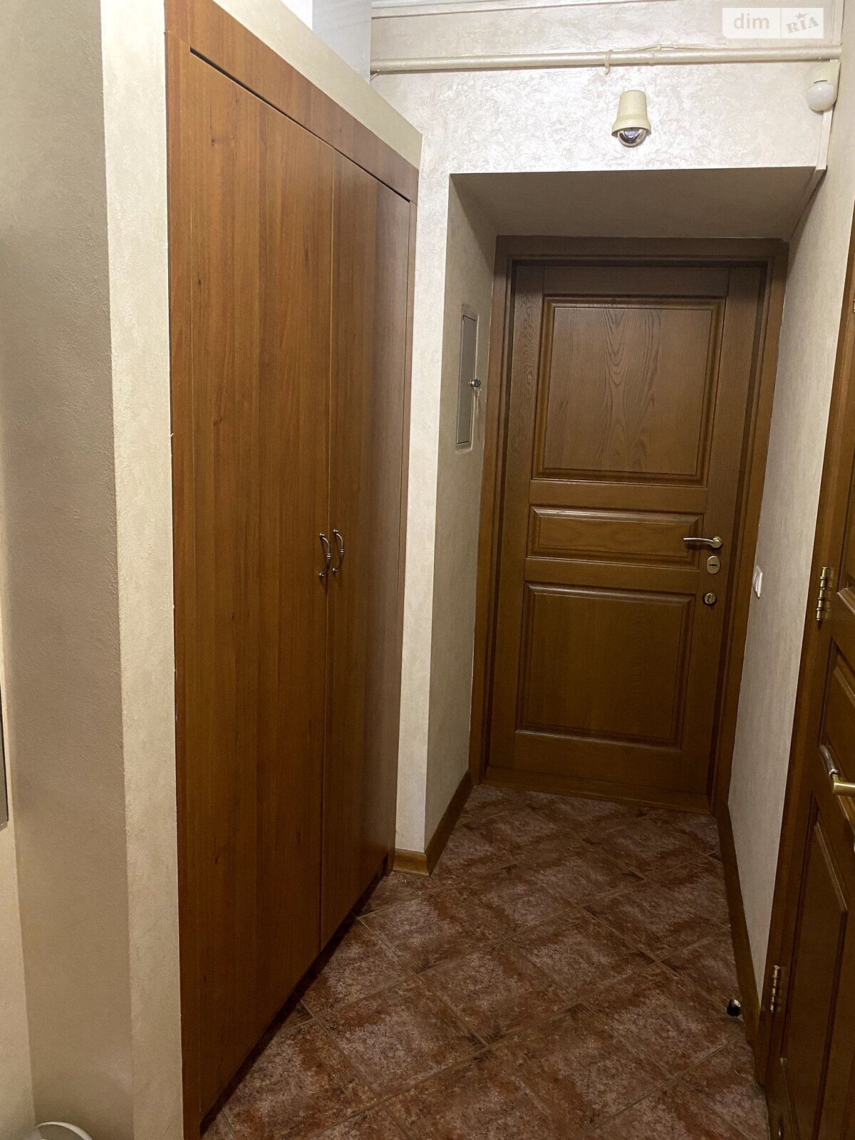 двокімнатна квартира в Львові, район Площа Ринок, на вул. Підвальна 3 в довготривалу оренду помісячно фото 1 двокімнатна квартира в Львові, район Площа Ринок, на вул. Підвальна 3 в довготривалу оренду помісячно фото 1