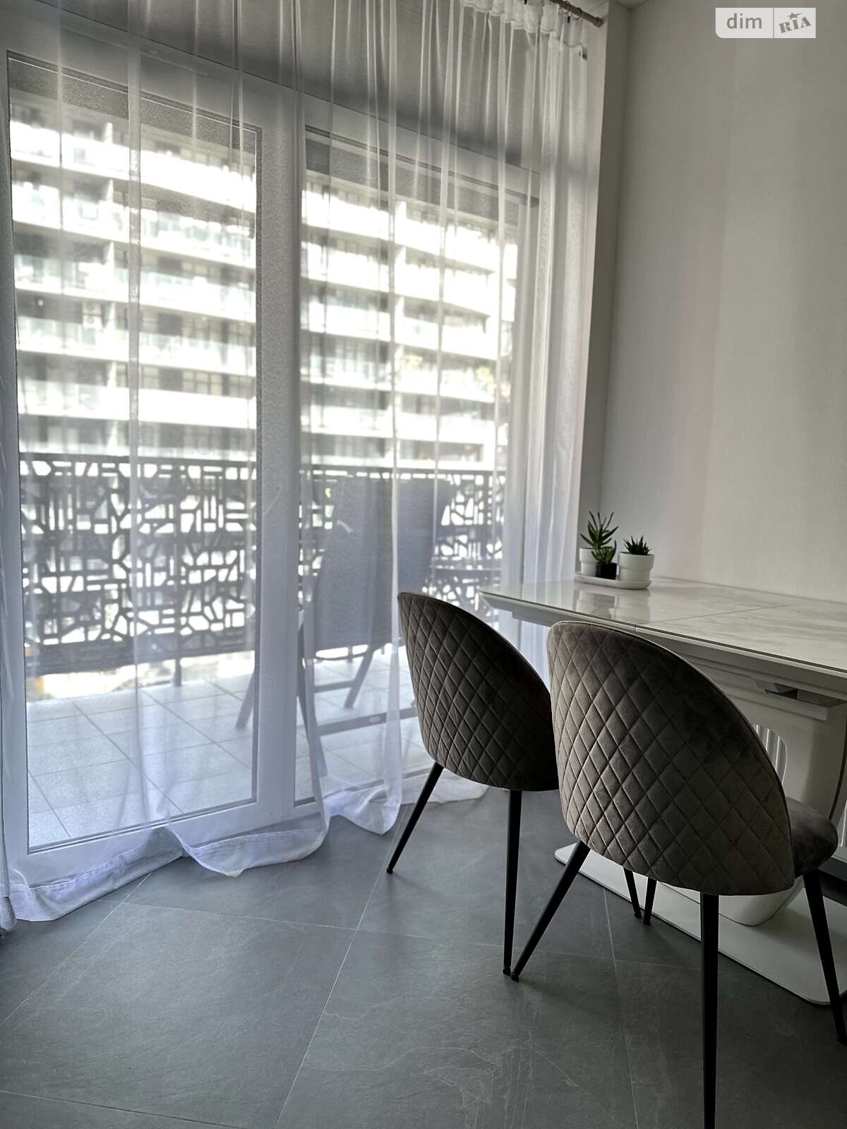 однокомнатная квартира в Львове, район Подзамче, на просп. Черновола Вячеслава в аренду на долгий срок помесячно фото 1 однокомнатная квартира в Львове, район Подзамче, на просп. Черновола Вячеслава в аренду на долгий срок помесячно фото 1