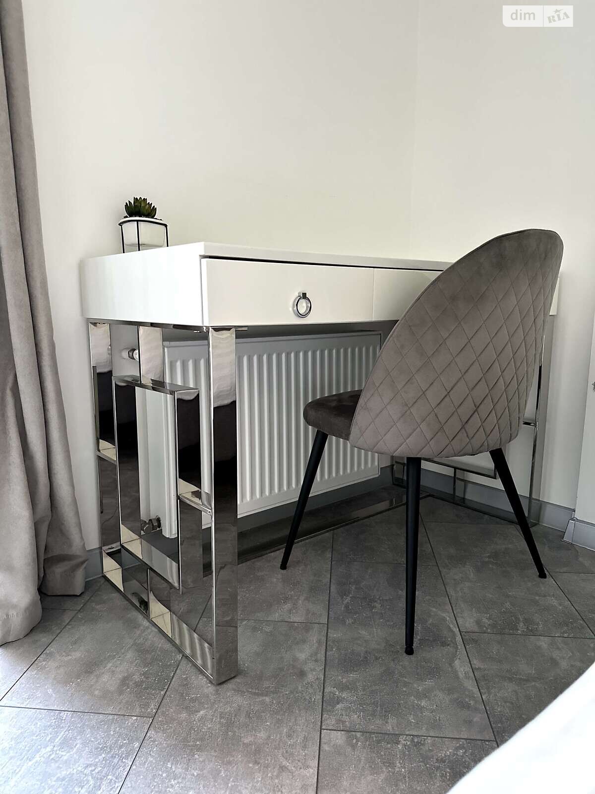 однокомнатная квартира в Львове, район Подзамче, на просп. Черновола Вячеслава в аренду на долгий срок помесячно фото 1 однокомнатная квартира в Львове, район Подзамче, на просп. Черновола Вячеслава в аренду на долгий срок помесячно фото 1