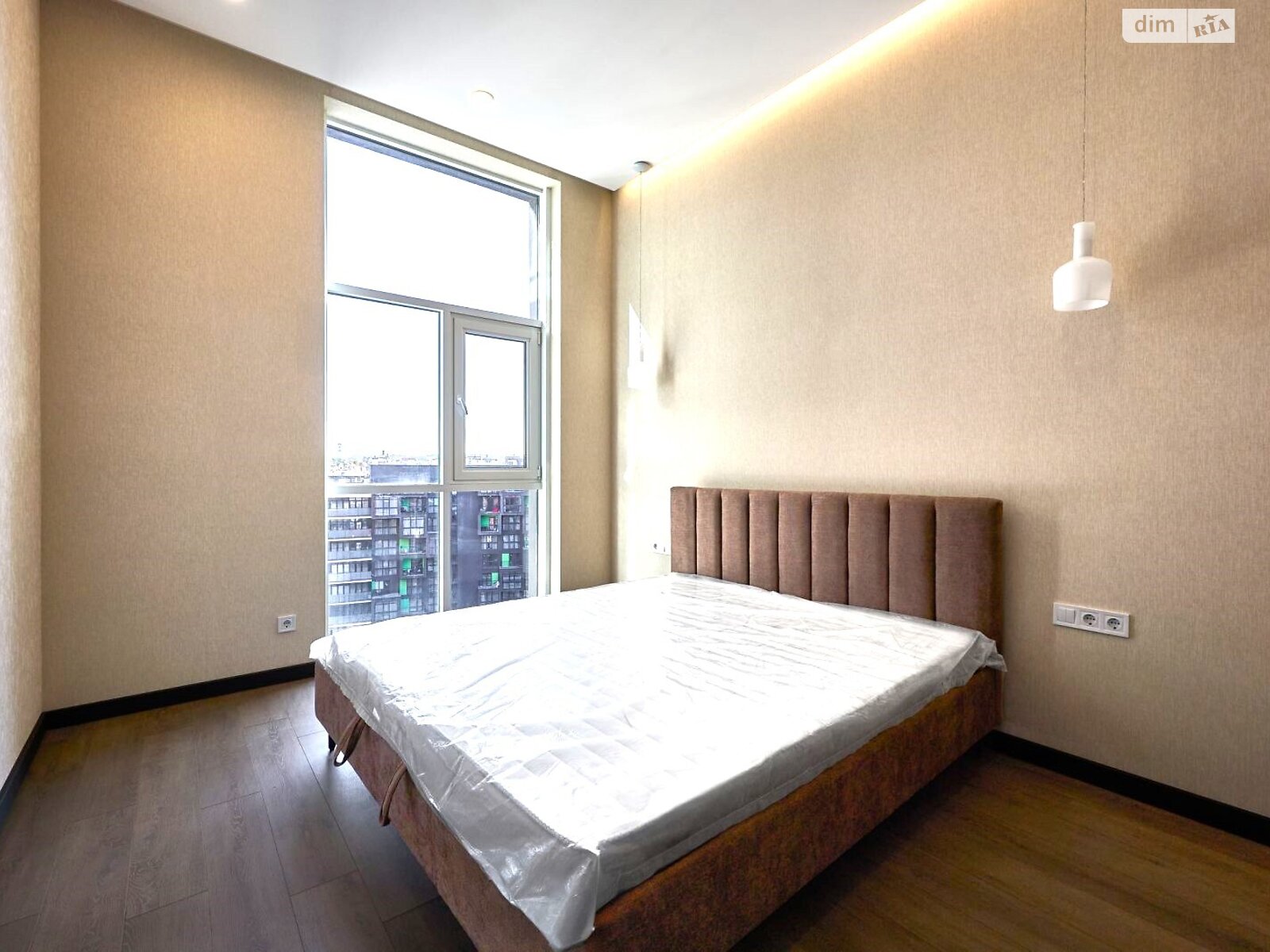 двокімнатна квартира в Львові, район Підзамче, на просп. Чорновола В’ячеслава 16Є в довготривалу оренду помісячно фото 1 двокімнатна квартира в Львові, район Підзамче, на просп. Чорновола В’ячеслава 16Є в довготривалу оренду помісячно фото 1