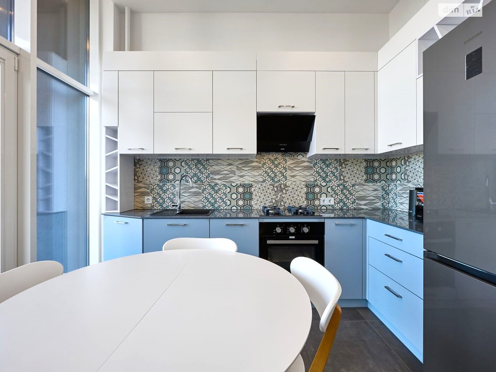 двокімнатна квартира в Львові, район Підзамче, на просп. Чорновола В’ячеслава 16Є в довготривалу оренду помісячно фото 1 двокімнатна квартира в Львові, район Підзамче, на просп. Чорновола В’ячеслава 16Є в довготривалу оренду помісячно фото 1