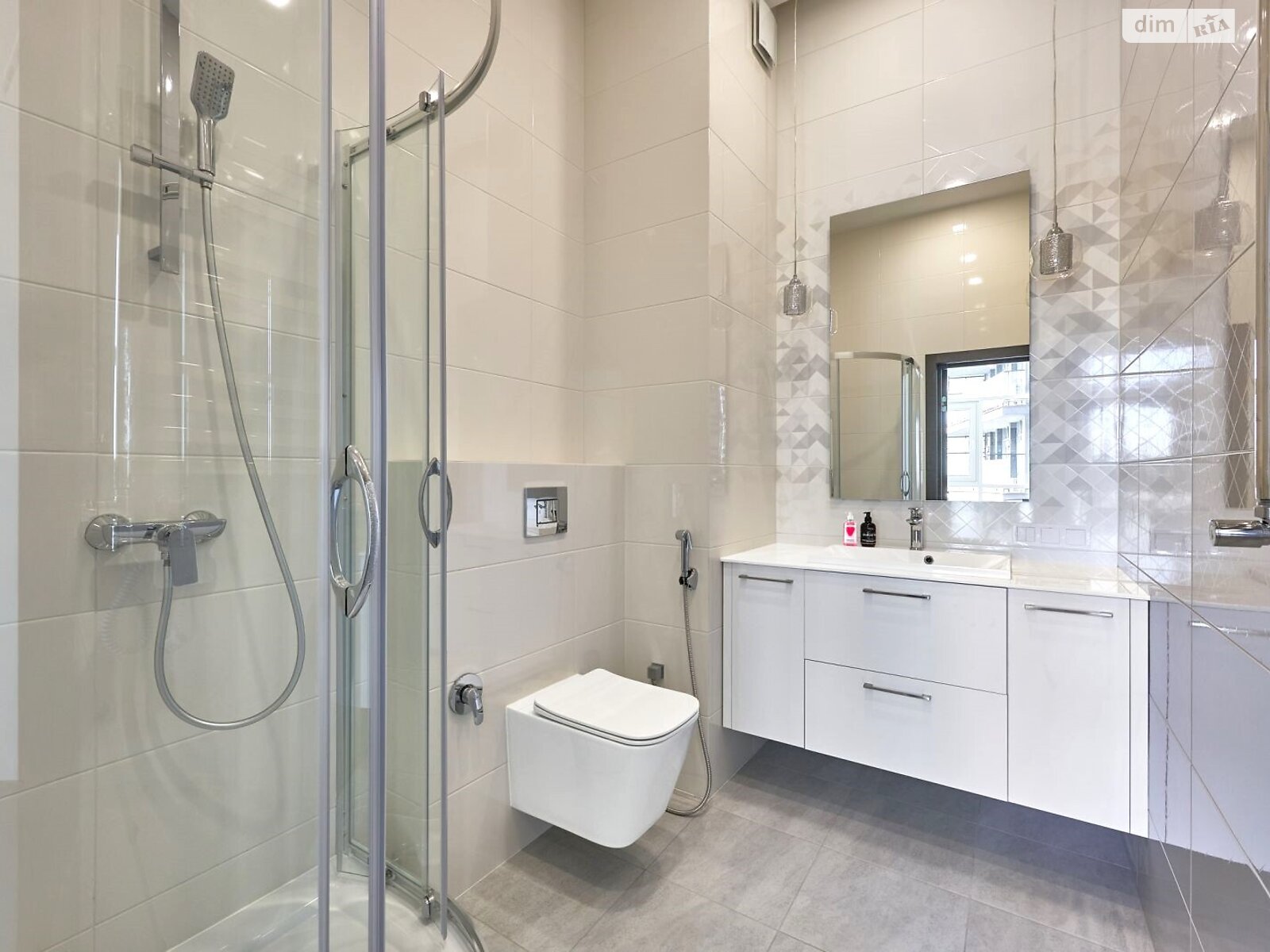 двокімнатна квартира в Львові, район Підзамче, на просп. Чорновола В’ячеслава 16Є в довготривалу оренду помісячно фото 1 двокімнатна квартира в Львові, район Підзамче, на просп. Чорновола В’ячеслава 16Є в довготривалу оренду помісячно фото 1