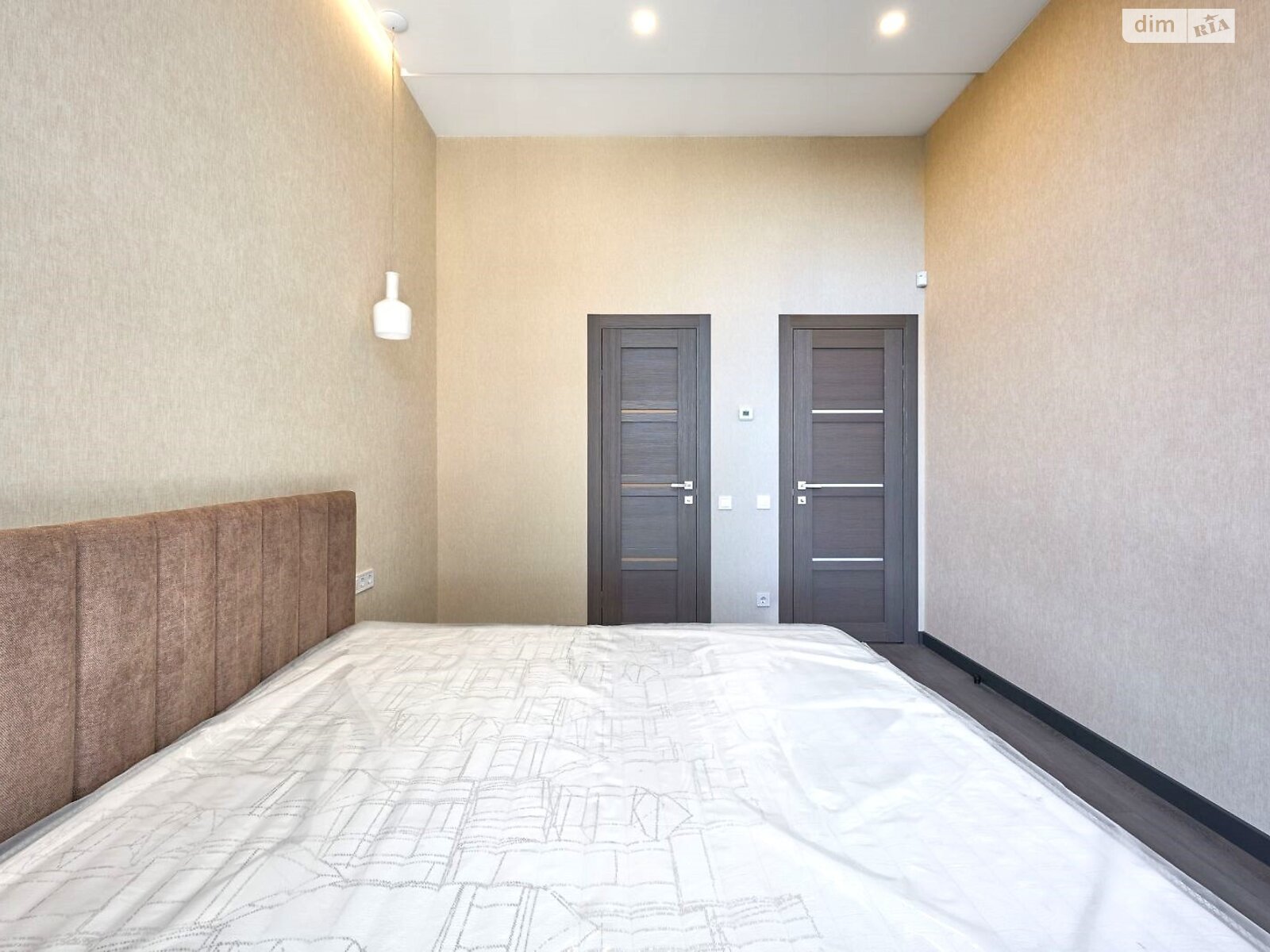 двокімнатна квартира в Львові, район Підзамче, на просп. Чорновола В’ячеслава 16Є в довготривалу оренду помісячно фото 1 двокімнатна квартира в Львові, район Підзамче, на просп. Чорновола В’ячеслава 16Є в довготривалу оренду помісячно фото 1