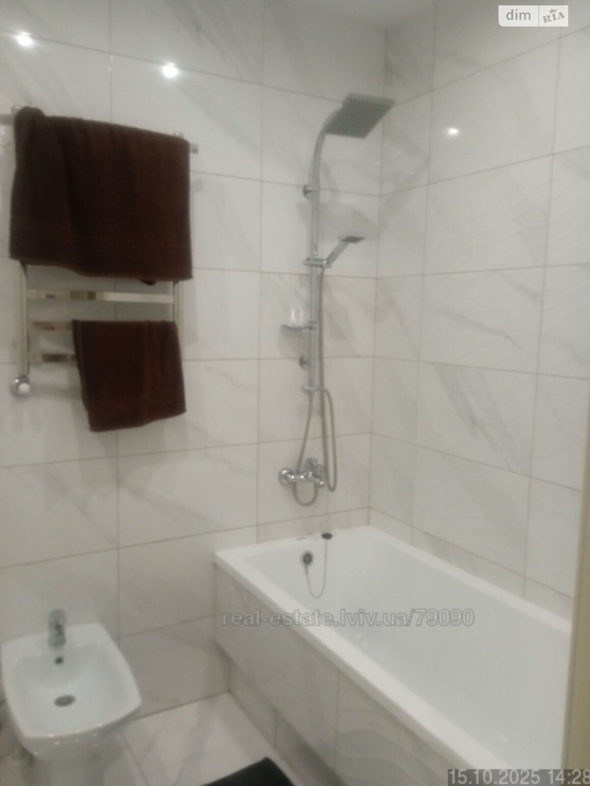 трикімнатна квартира в Львові, район Підзамче, на просп. Чорновола В’ячеслава 16А в довготривалу оренду помісячно фото 1 трикімнатна квартира в Львові, район Підзамче, на просп. Чорновола В’ячеслава 16А в довготривалу оренду помісячно фото 1