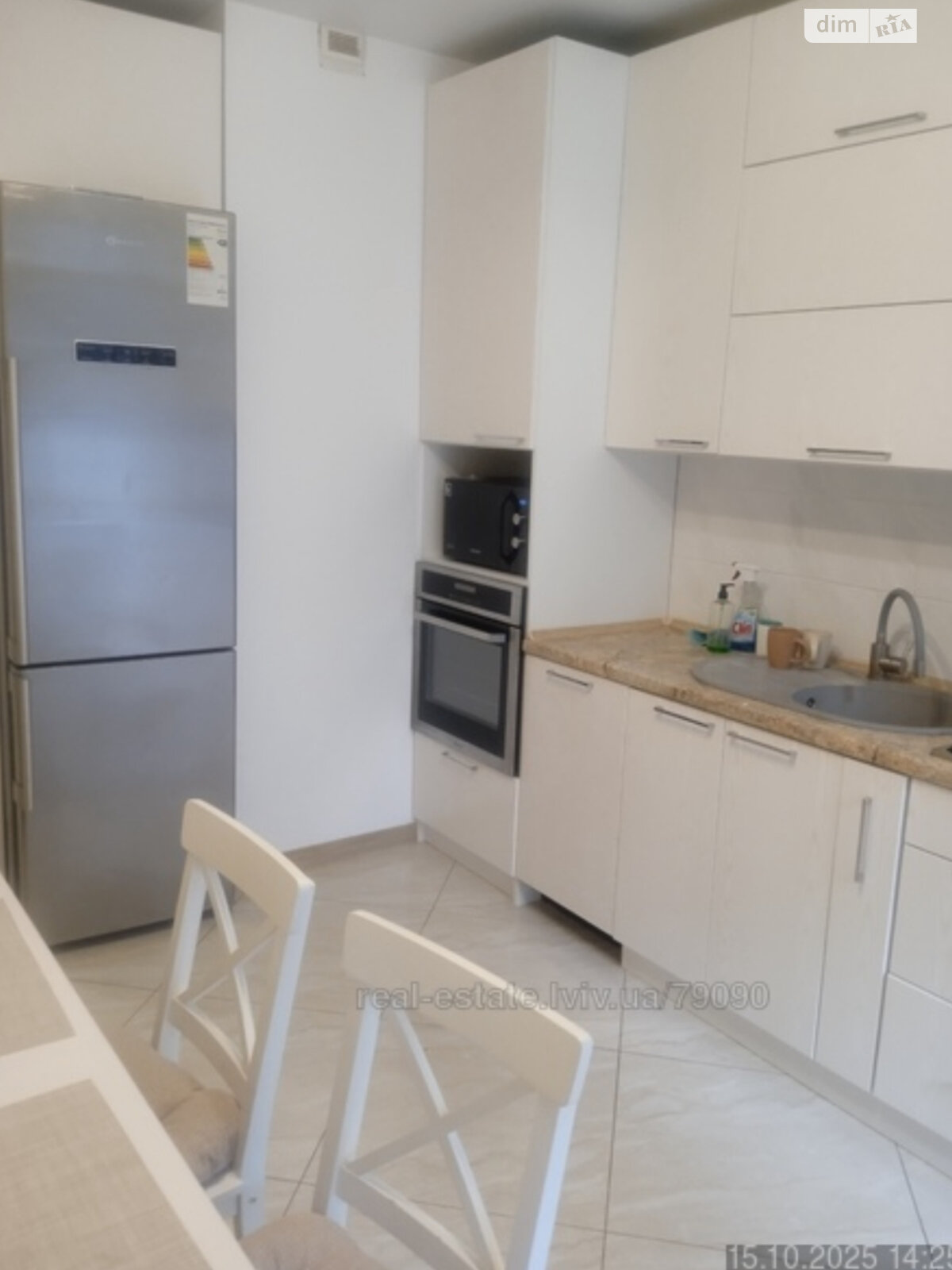 трикімнатна квартира в Львові, район Підзамче, на просп. Чорновола В’ячеслава 16А в довготривалу оренду помісячно фото 1 трикімнатна квартира в Львові, район Підзамче, на просп. Чорновола В’ячеслава 16А в довготривалу оренду помісячно фото 1