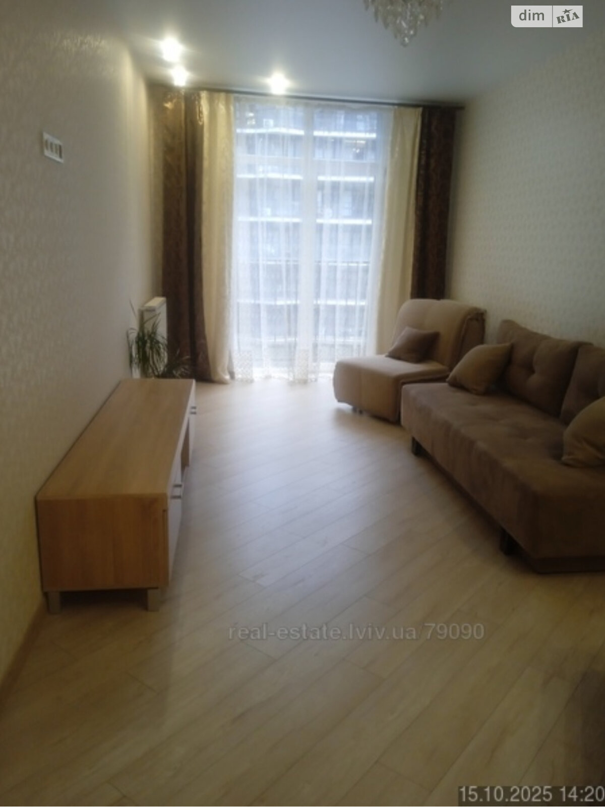 трикімнатна квартира в Львові, район Підзамче, на просп. Чорновола В’ячеслава 16А в довготривалу оренду помісячно фото 1 трикімнатна квартира в Львові, район Підзамче, на просп. Чорновола В’ячеслава 16А в довготривалу оренду помісячно фото 1