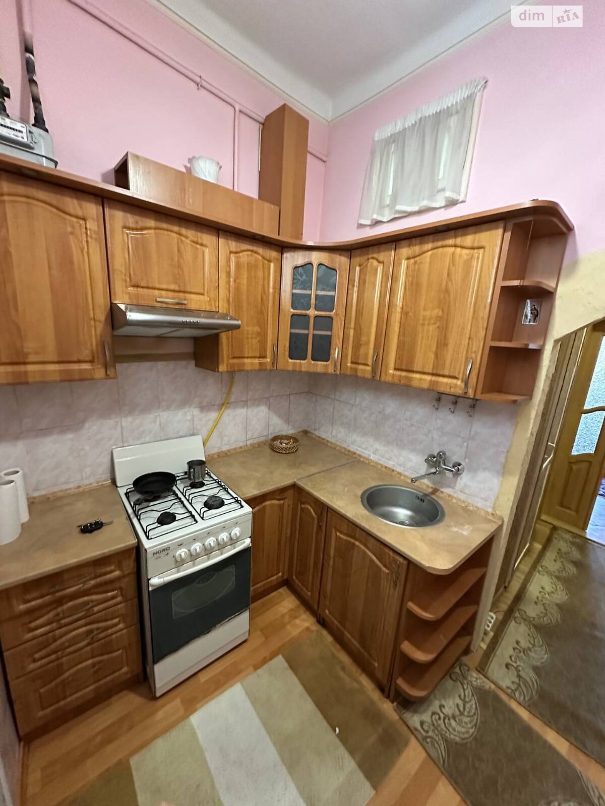 однокімнатна квартира в Львові, район Підзамче, на вул. Донецька 26 в довготривалу оренду помісячно фото 1 однокімнатна квартира в Львові, район Підзамче, на вул. Донецька 26 в довготривалу оренду помісячно фото 1