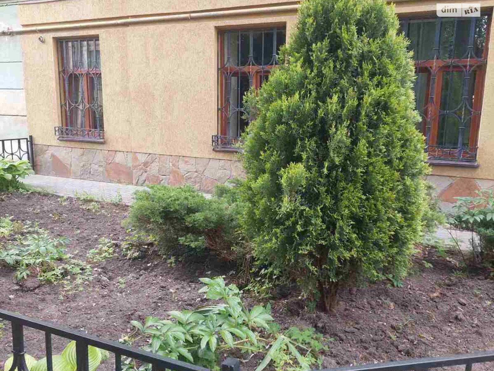 двокімнатна квартира в Львові, район Підзамче, на вул. Городницька 1 в довготривалу оренду помісячно фото 1