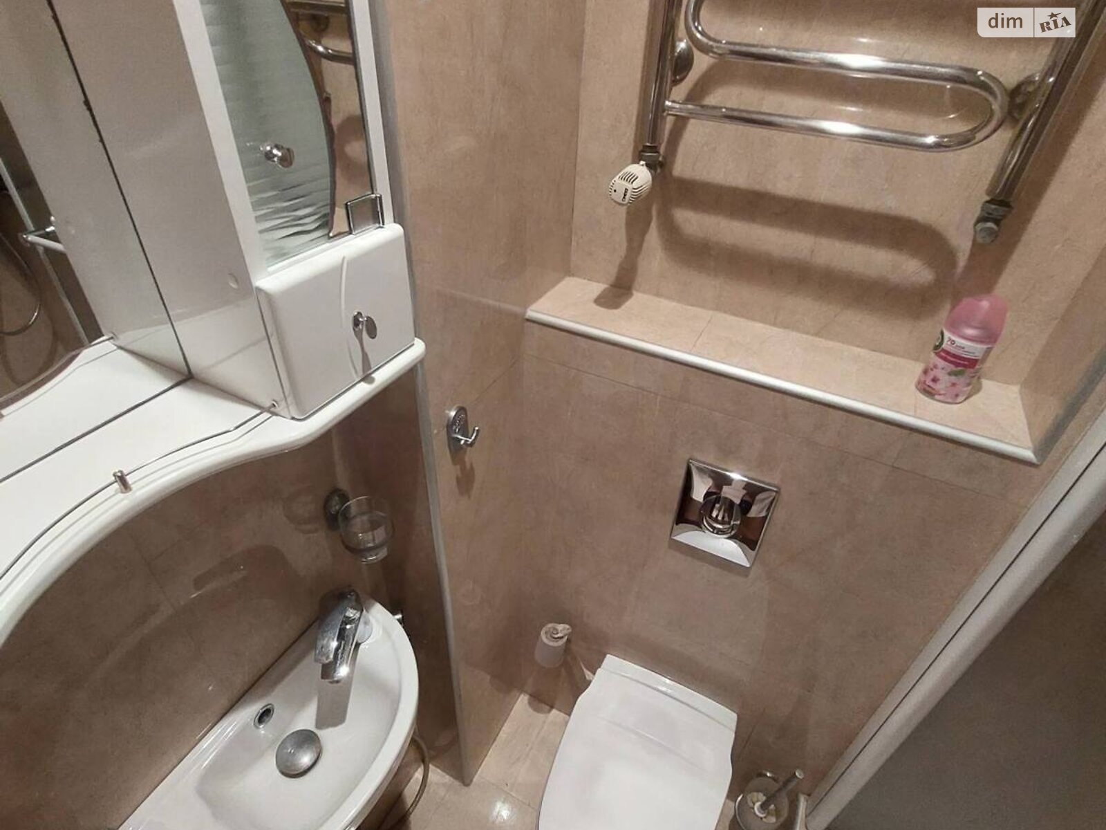 двокімнатна квартира в Львові, район Підзамче, на вул. Городницька 1 в довготривалу оренду помісячно фото 1