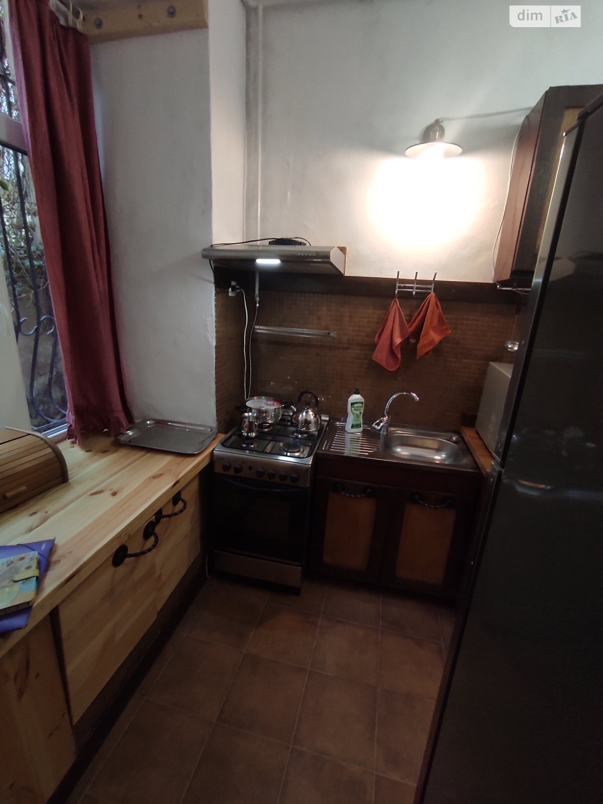 двокімнатна квартира в Львові, район Підзамче, на вул. Хмельницького Богдана 46 в довготривалу оренду помісячно фото 1 двокімнатна квартира в Львові, район Підзамче, на вул. Хмельницького Богдана 46 в довготривалу оренду помісячно фото 1